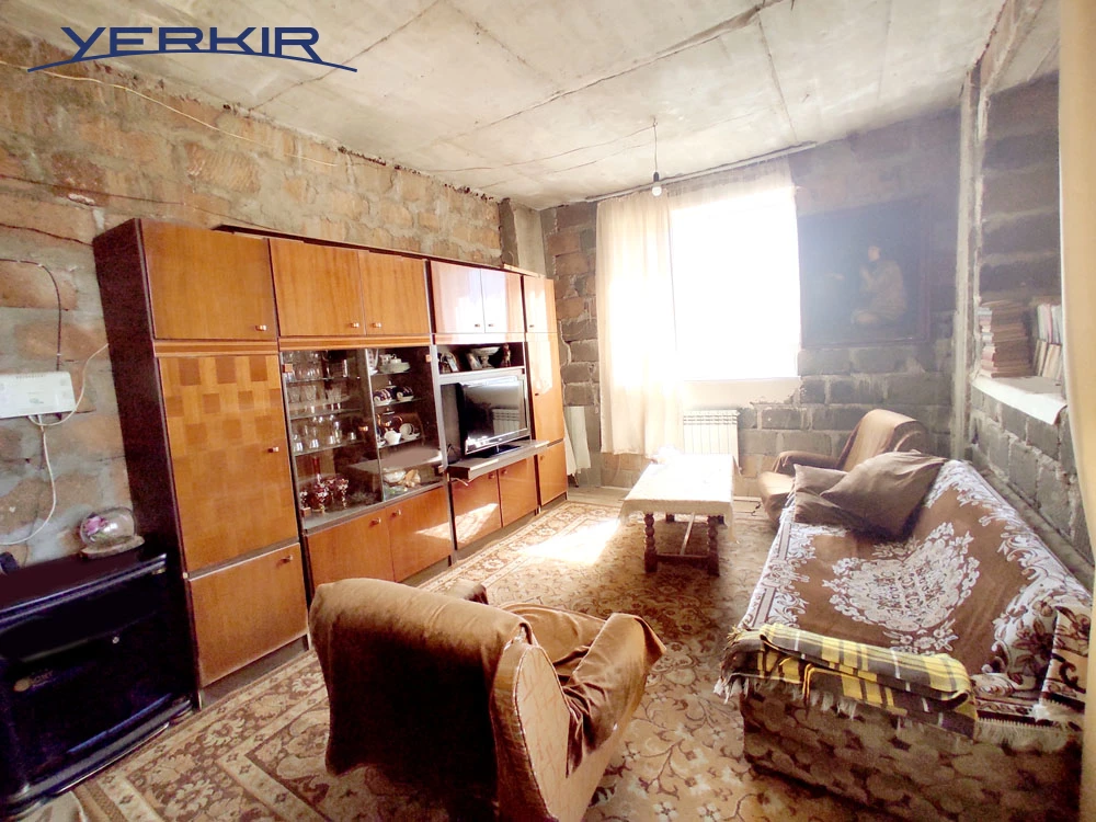 Առանձնատներ Կոդ` 9+50134