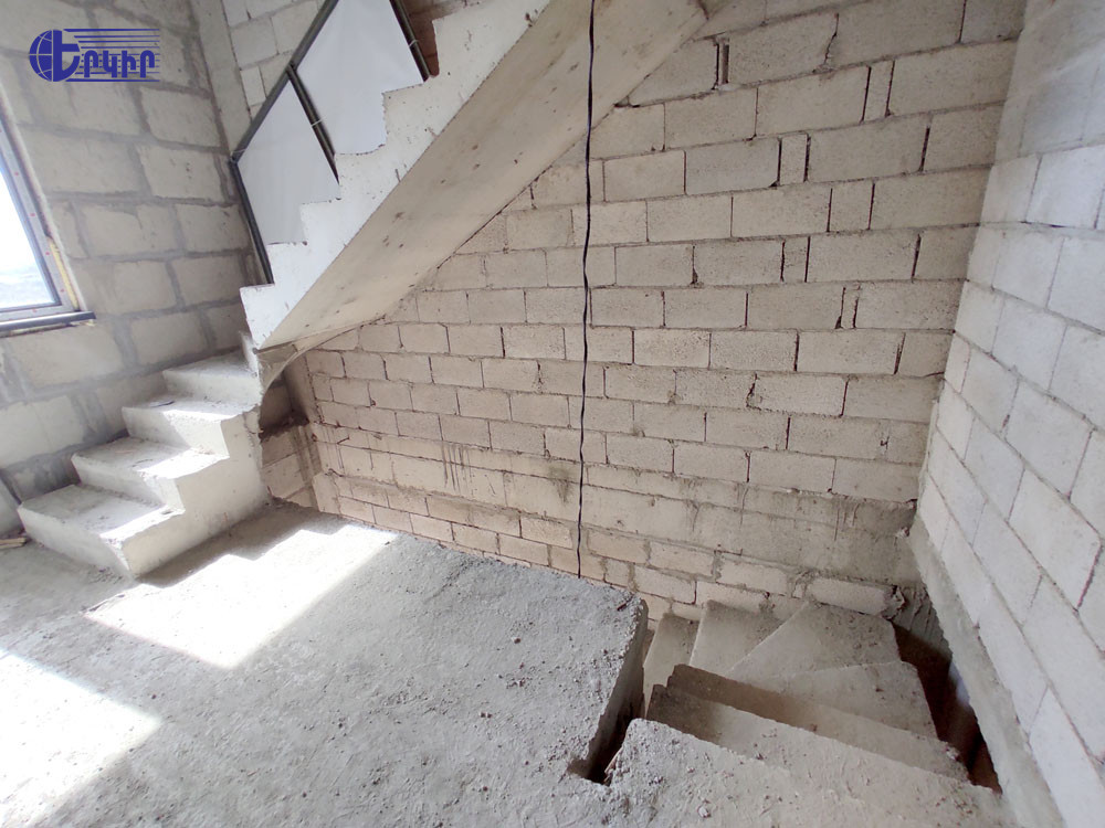 Houses Code: 10+503476