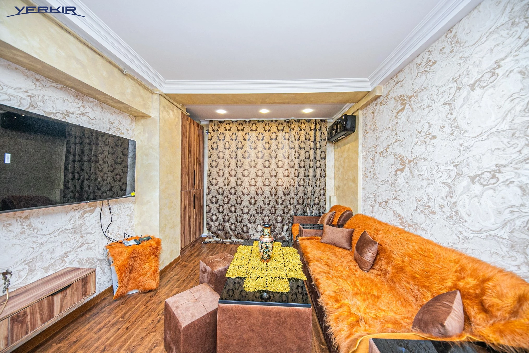 Բնակարաններ Կոդ` 9+118944