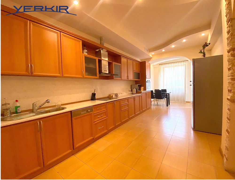 Apartments Code: 4+305689