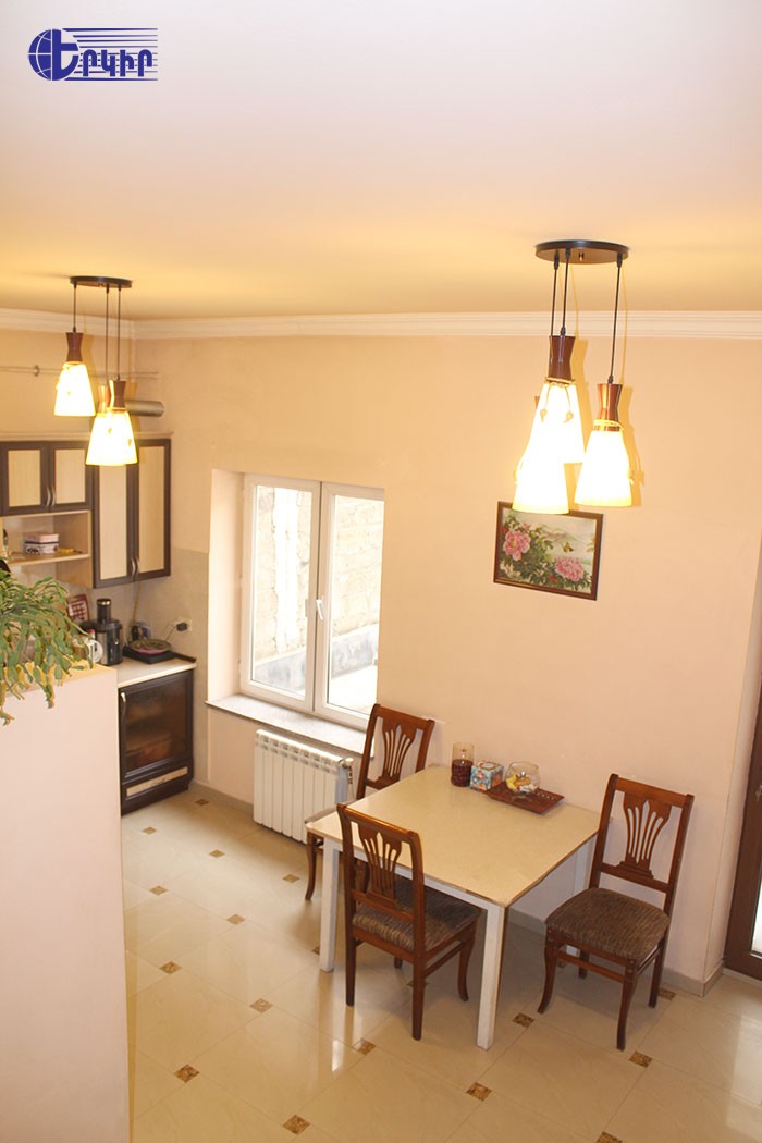 Առանձնատներ Կոդ` 9+50125