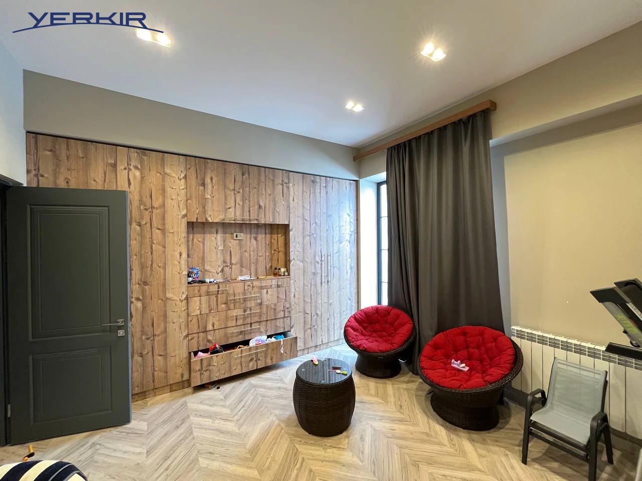 Houses Code: 1+515825