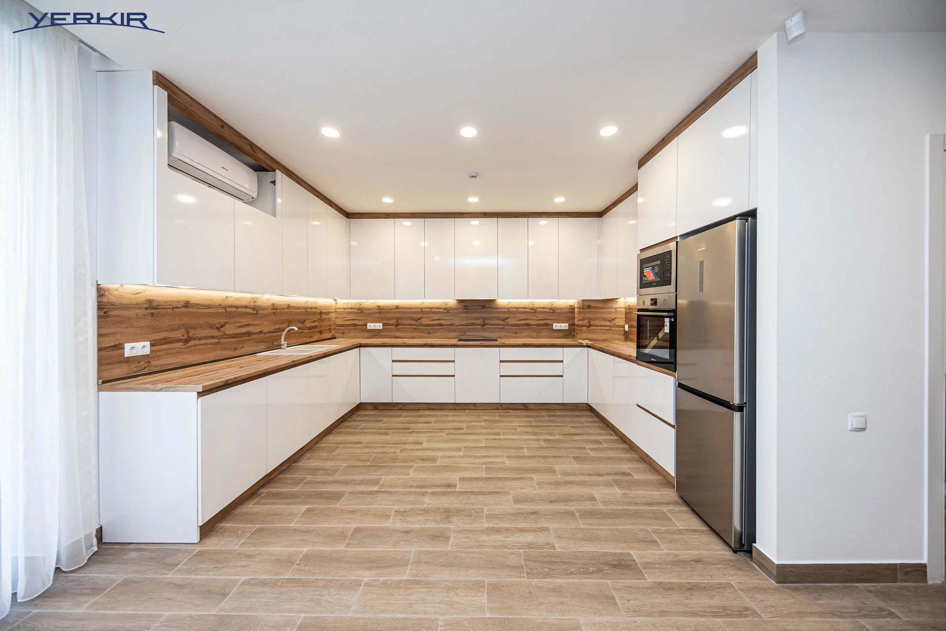 Առանձնատներ Կոդ` 5+513741