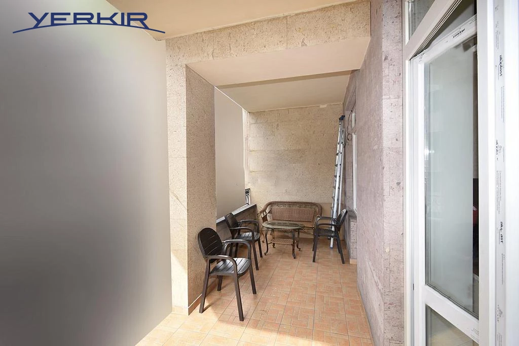 Բնակարաններ Կոդ` 5+407711