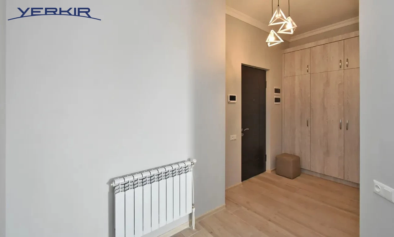 Apartments Code: 9+218348