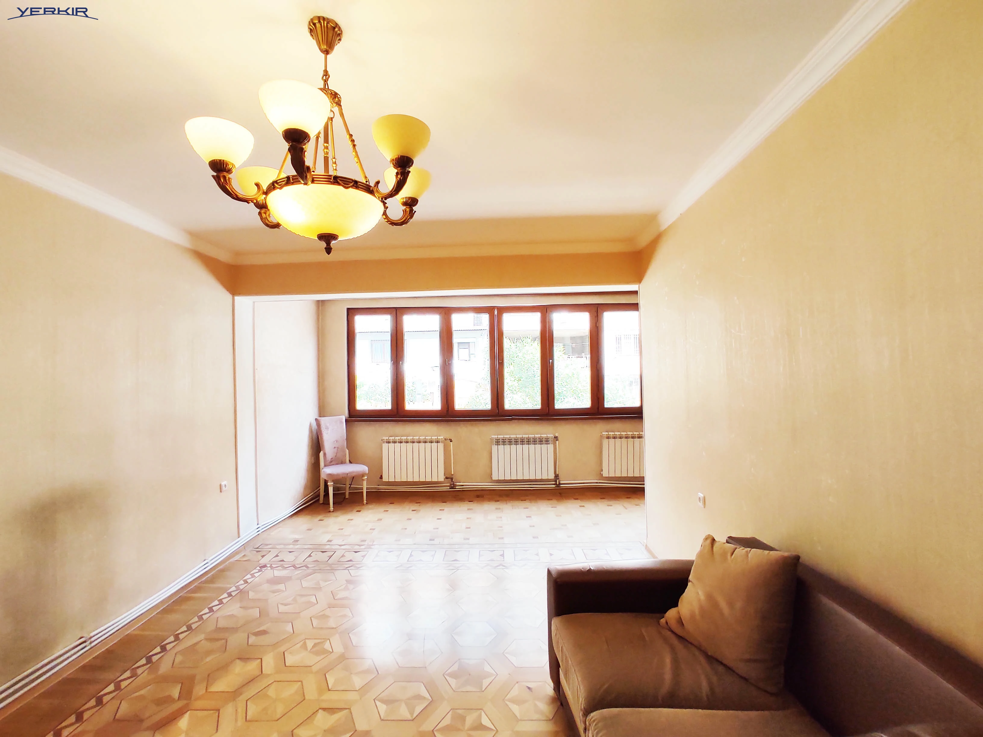 Apartments Code: 10+318934