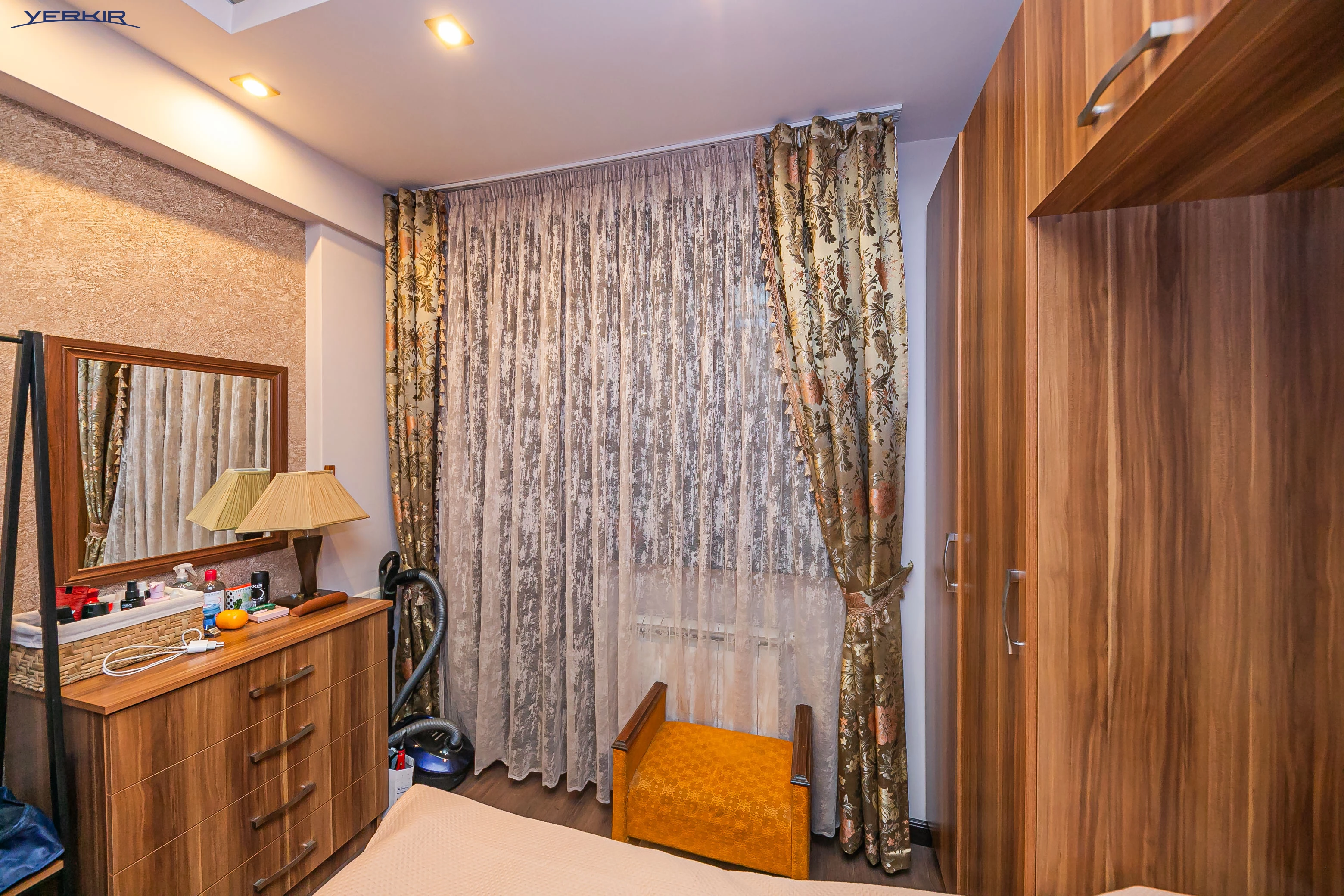 Apartments Code: 9+1967370