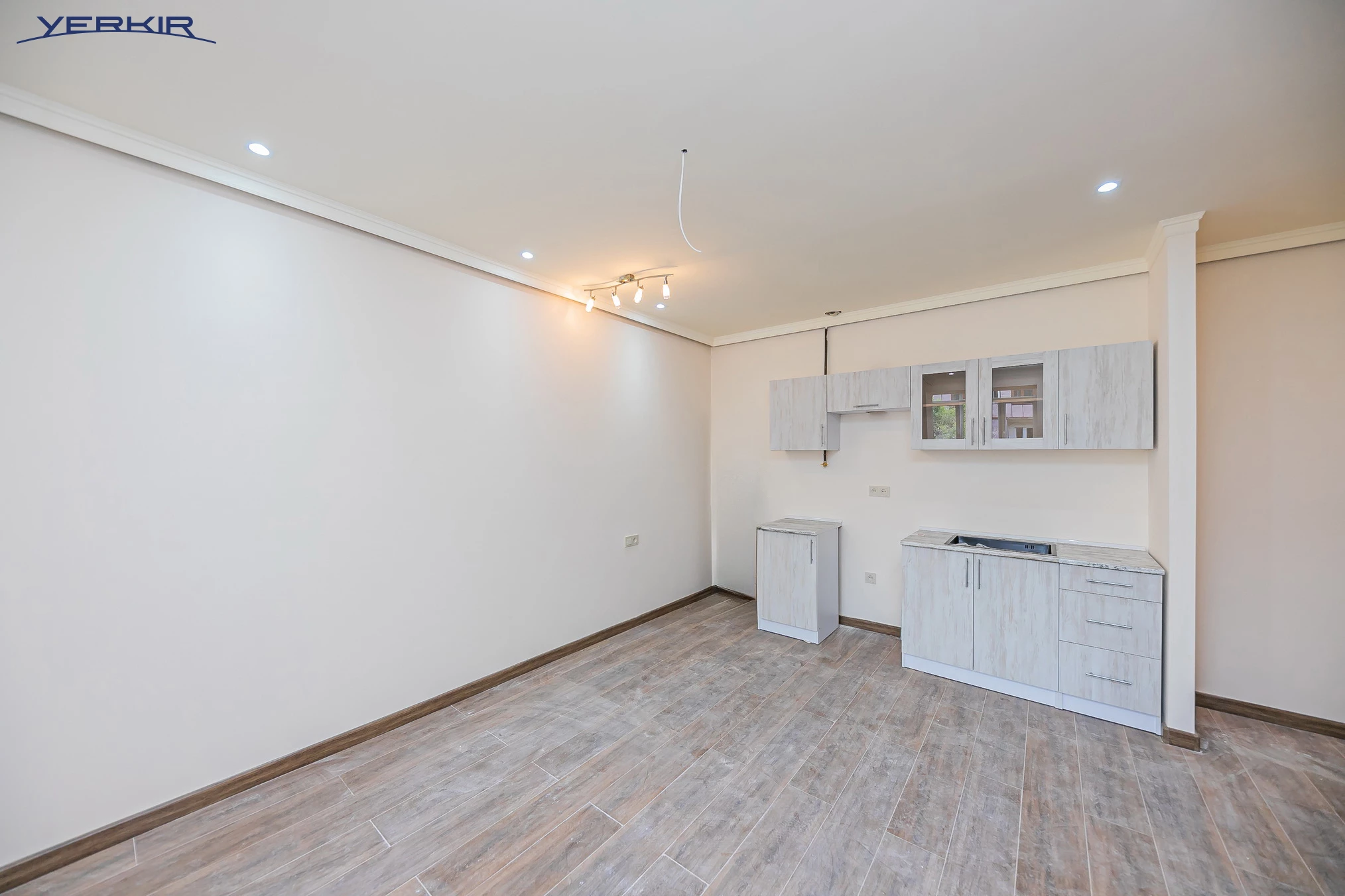 Квартиры Код 1+219040