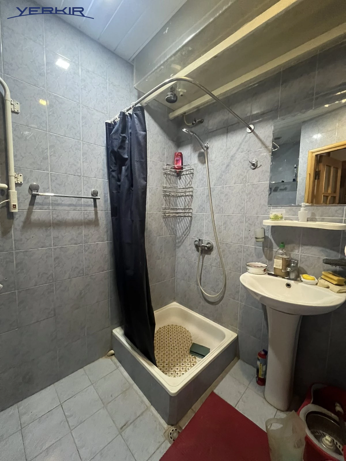 Apartments Code: 8+817738