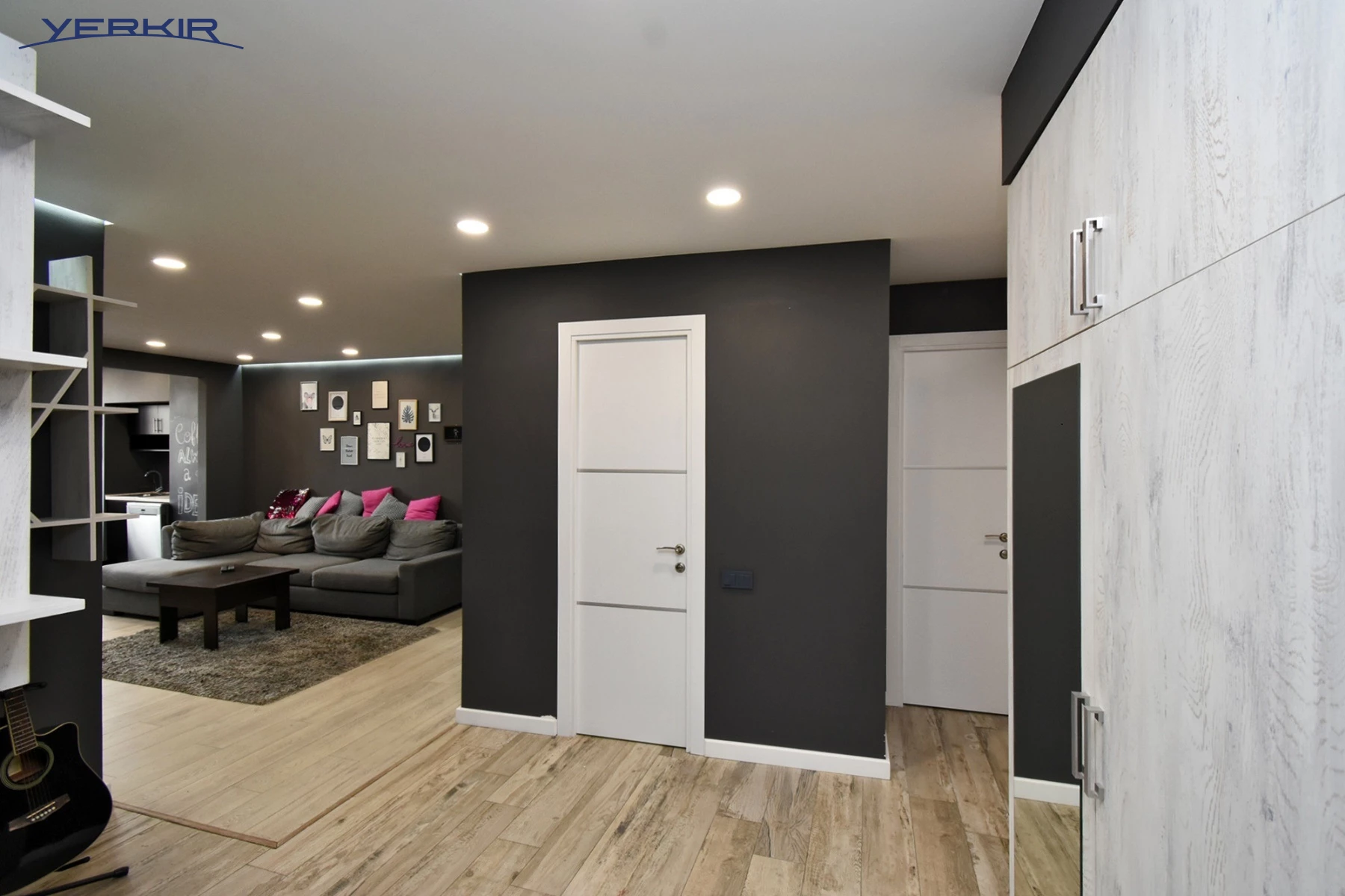 Apartments Code: 5+313426