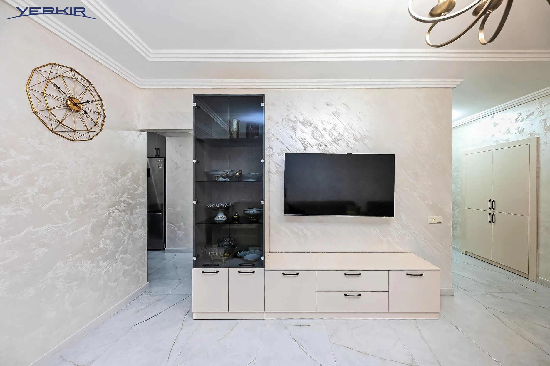 Квартиры Код 5+217622