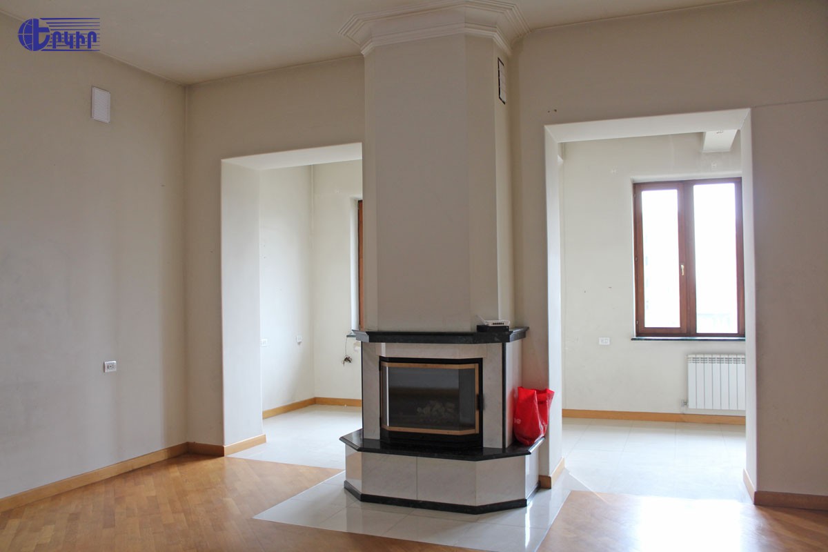 Բնակարաններ Կոդ` 2+80423