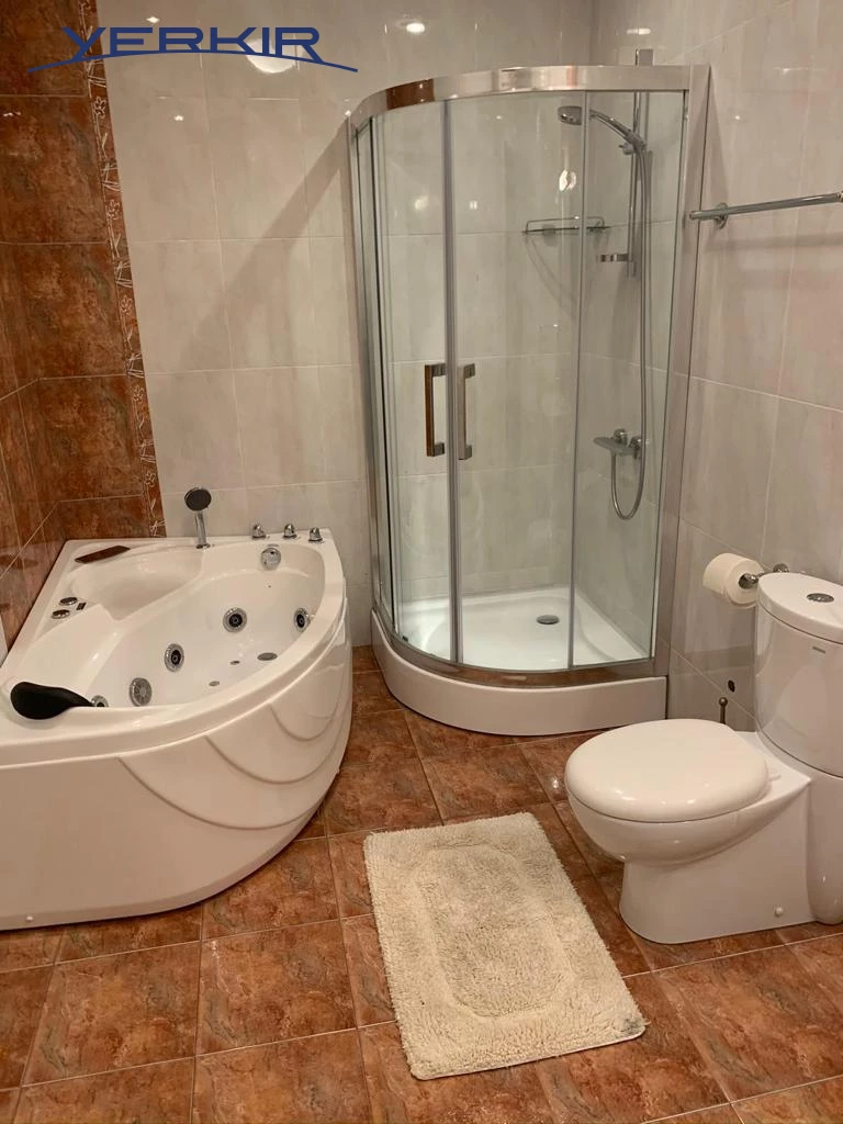 Apartments Code: 5+409909