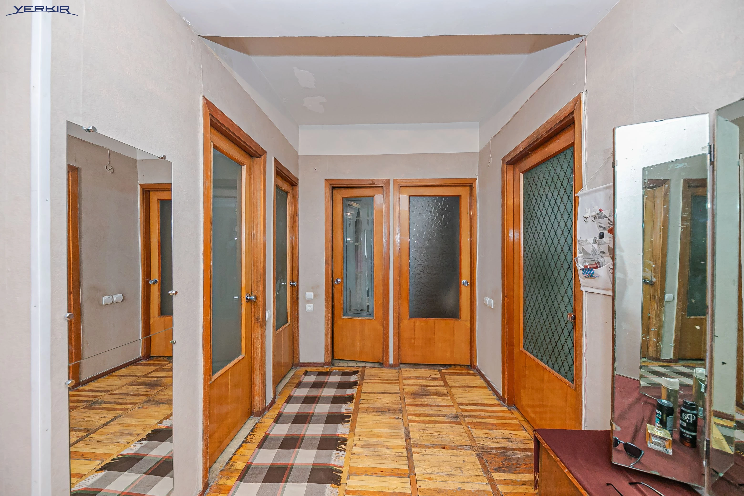 Apartments Code: 9+420195