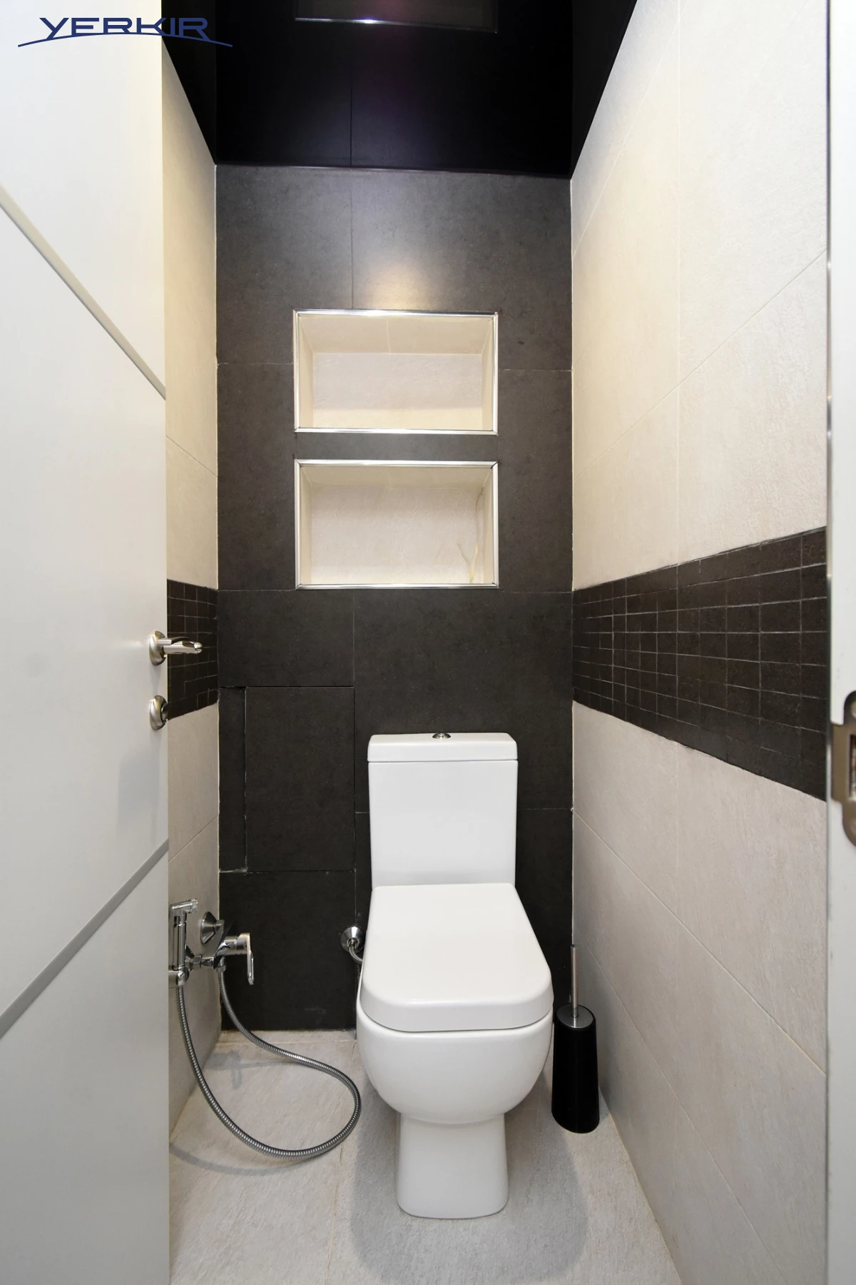 Apartments Code: 5+313426