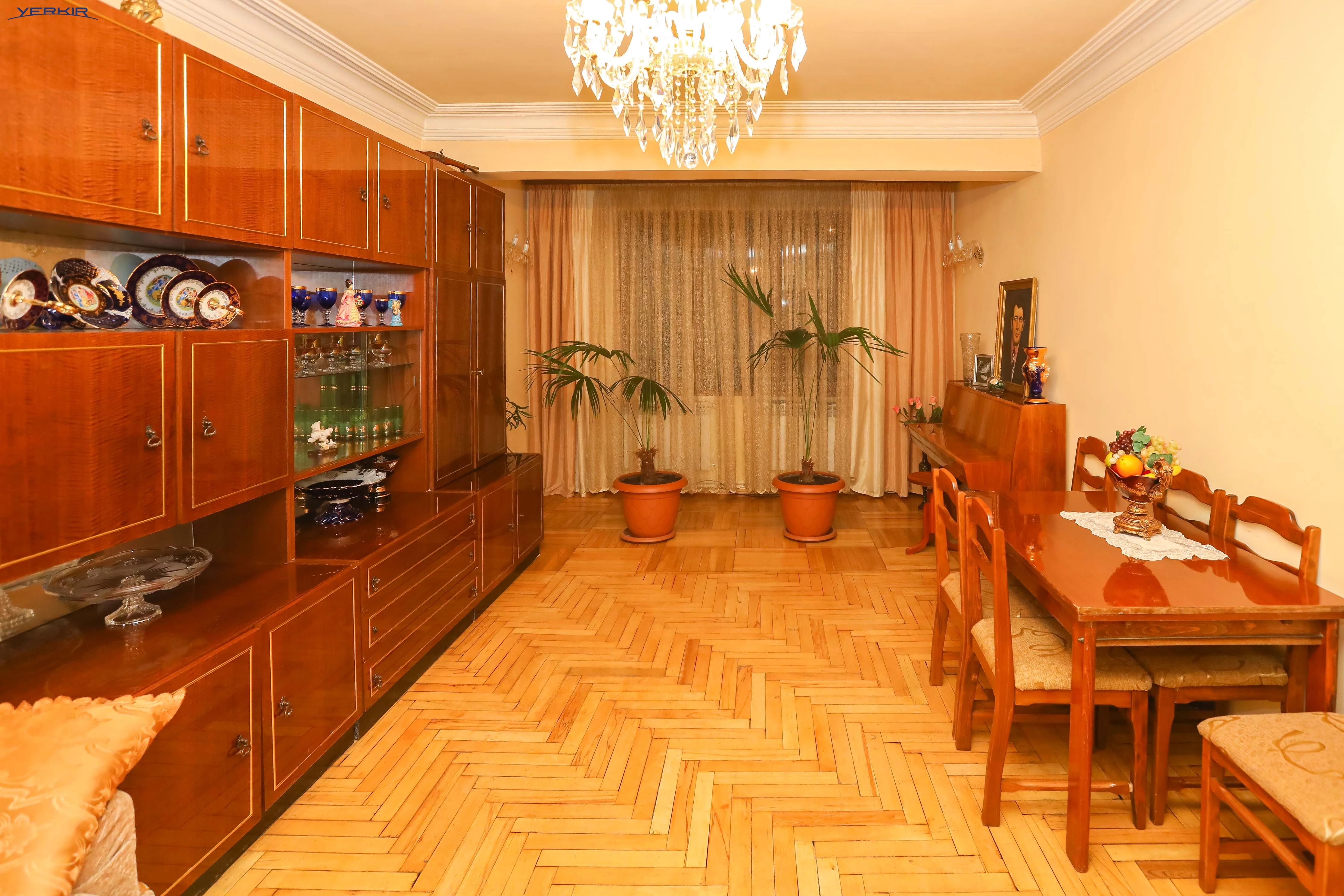 Apartments Code: 10+421286