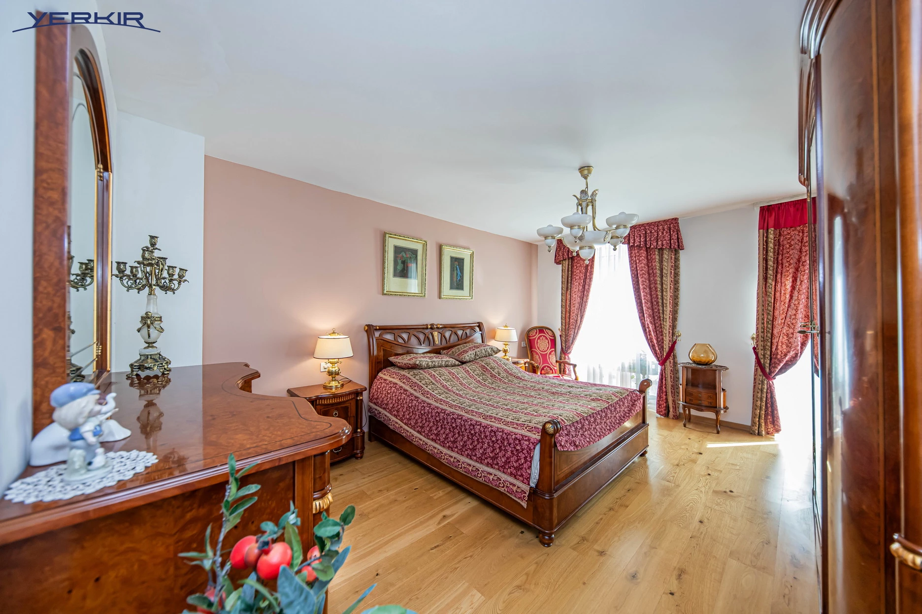 Apartments Code: 10+414072