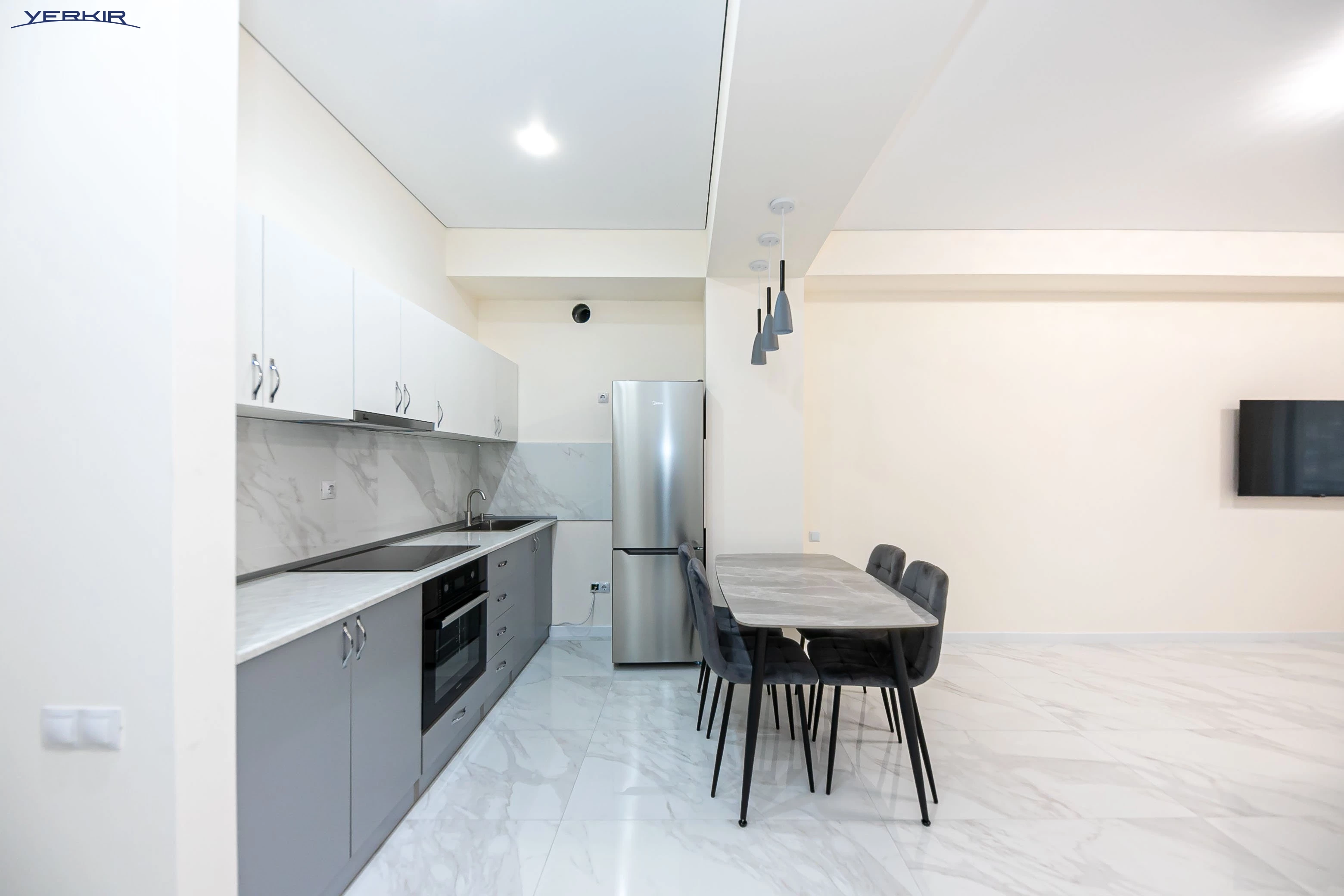 Apartments Code: 9+220480