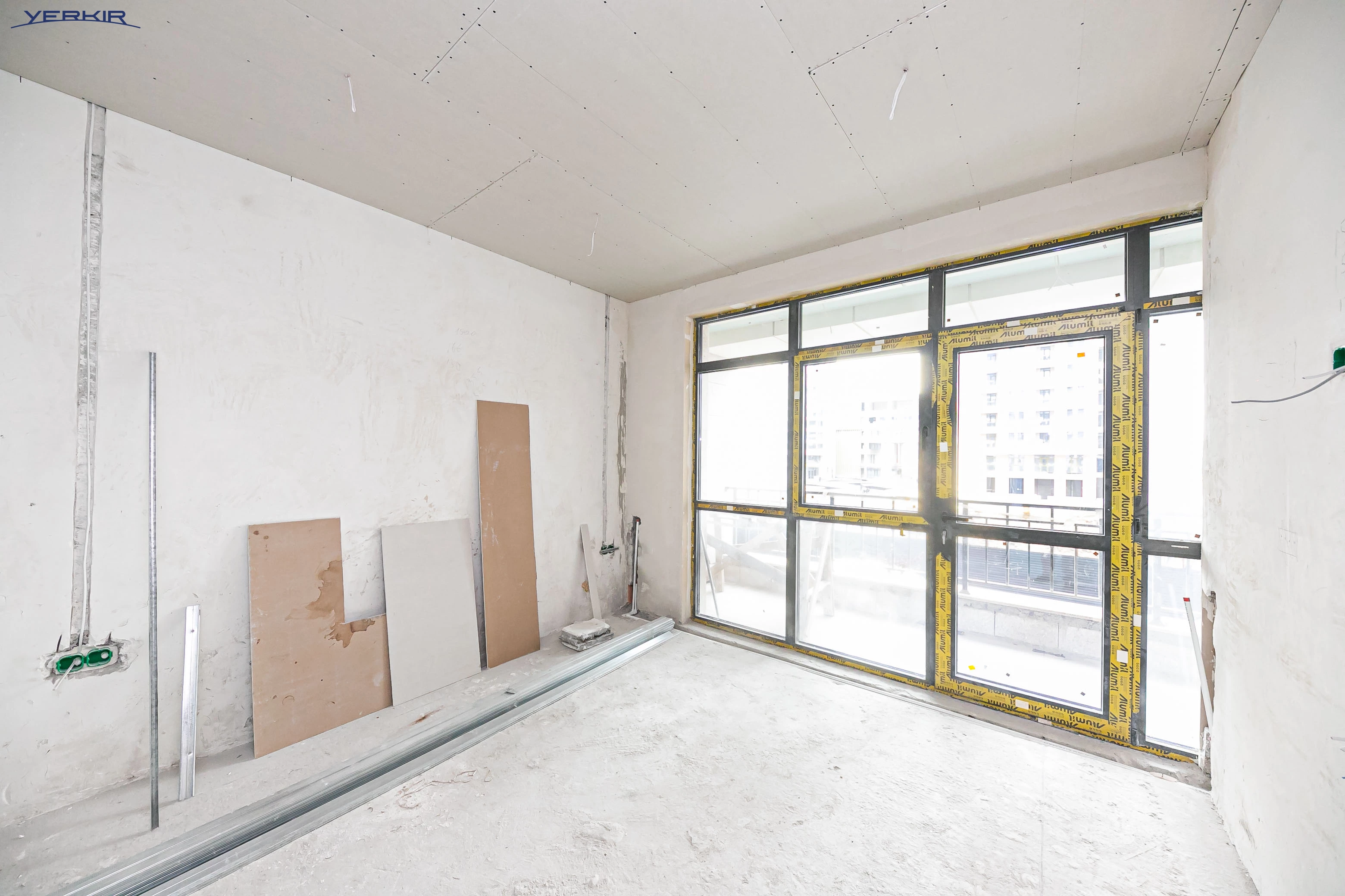 Բնակարաններ Կոդ` 5+321313