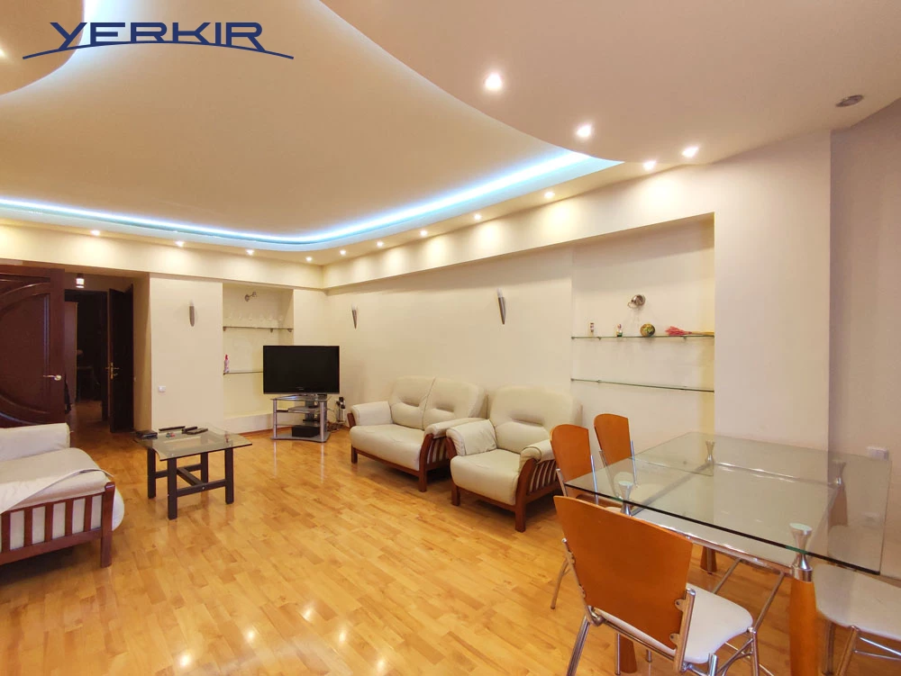 Բնակարաններ Կոդ` 4+206562