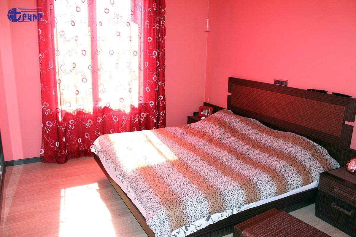 Առանձնատներ Կոդ` 4+50823