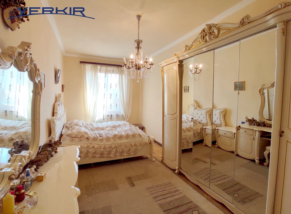 Բնակարաններ Կոդ` 9+3418118