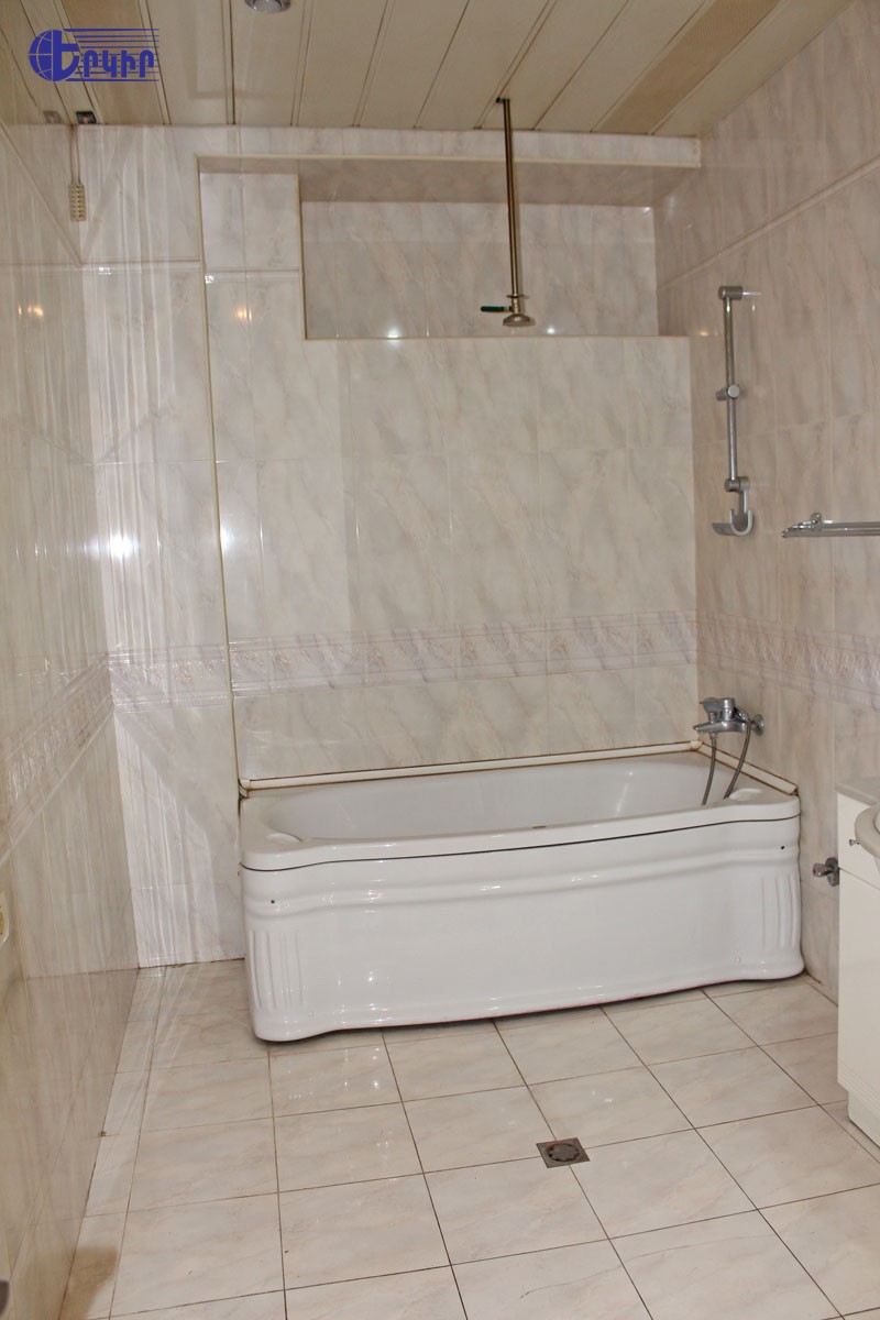 Բնակարաններ Կոդ` 2+80423