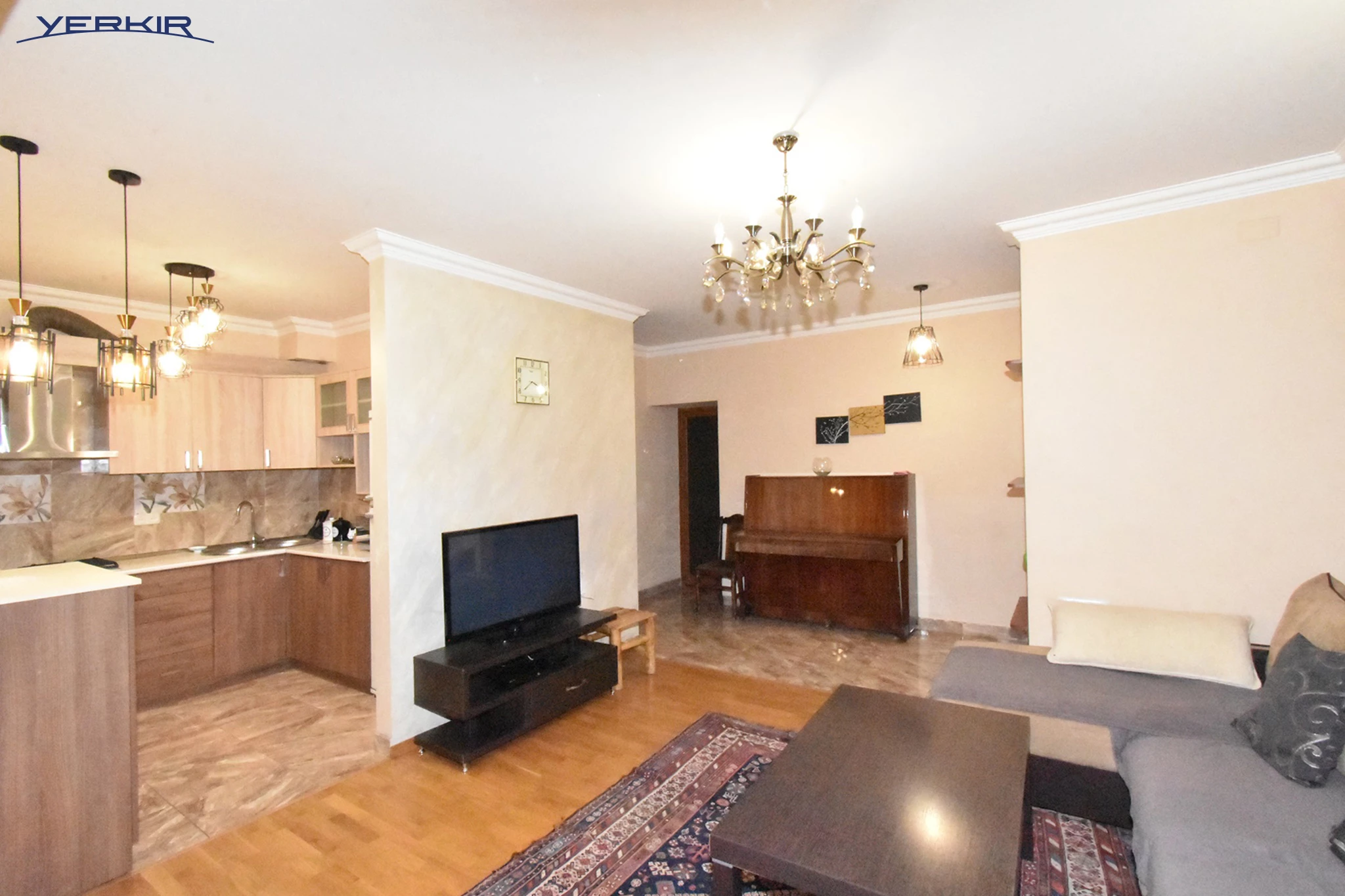 Apartments Code: 5+220703