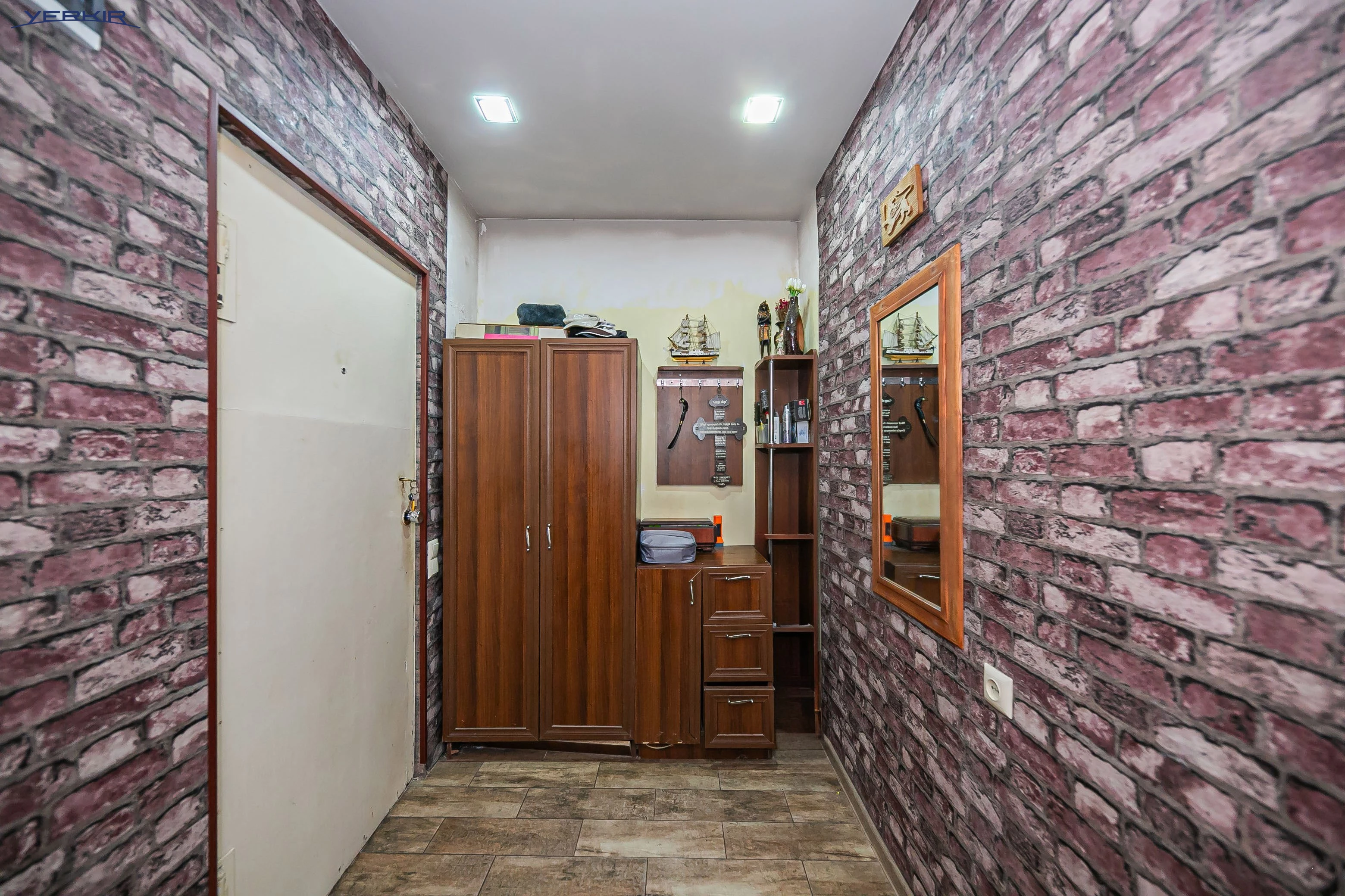 Apartments Code: 9+320164