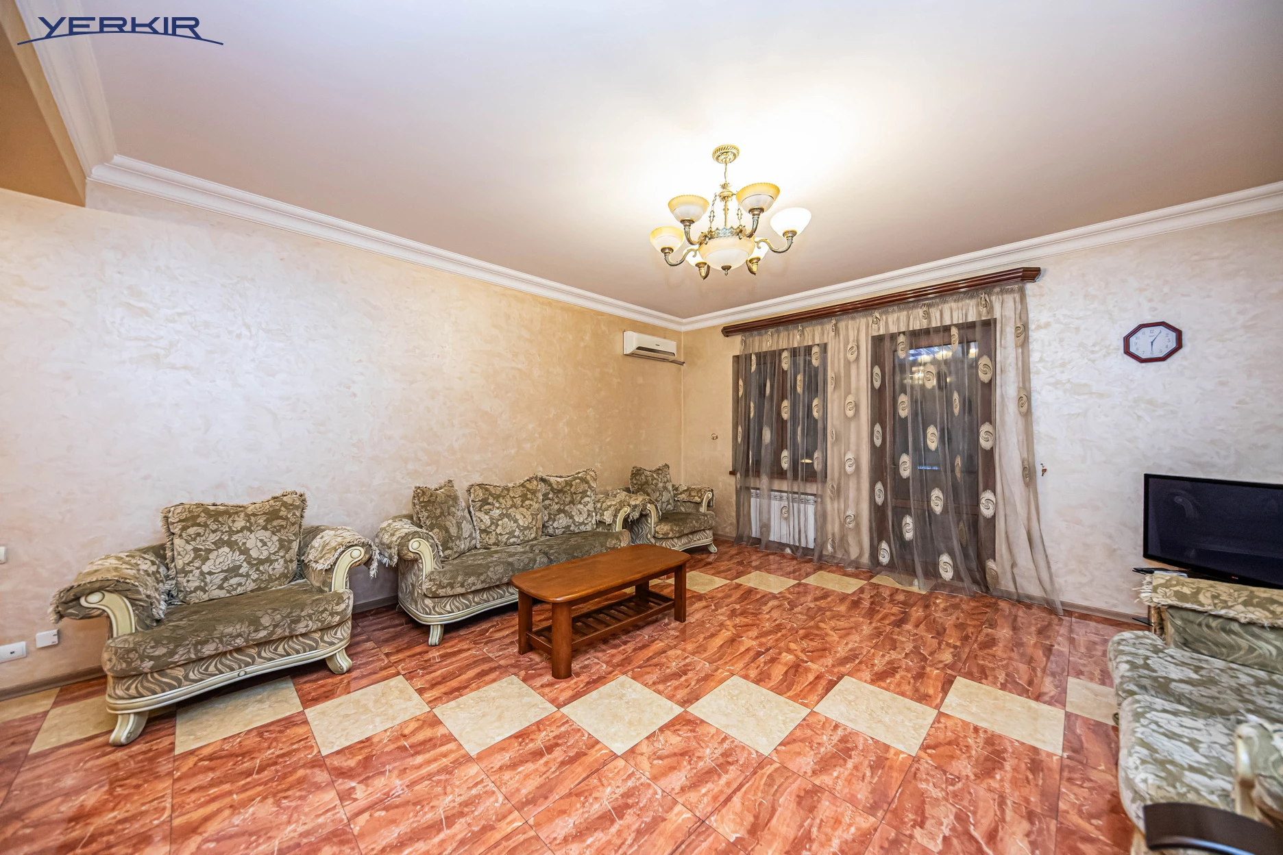 Квартиры Код 5+314879