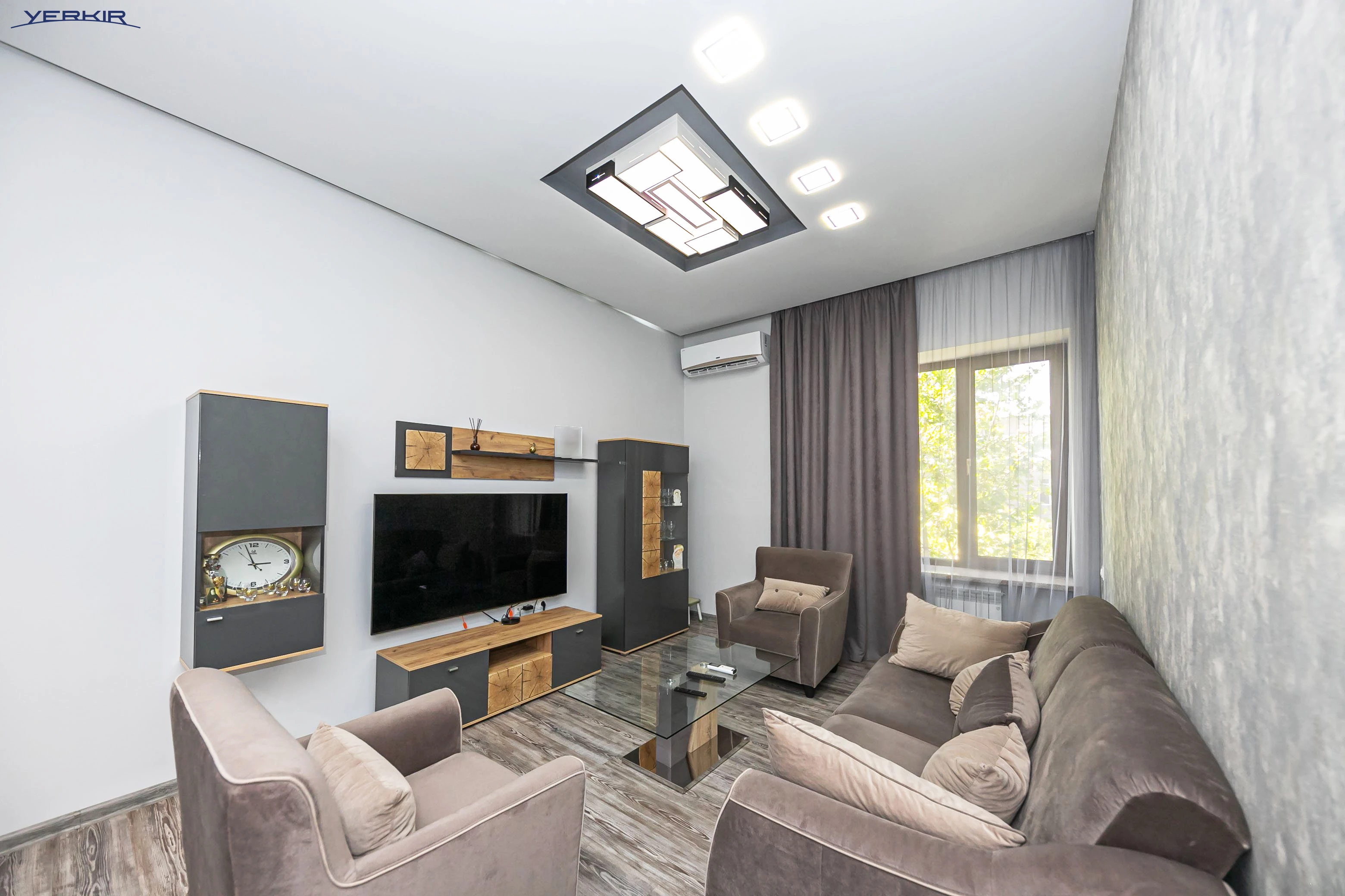 Apartments Code: 9+320920