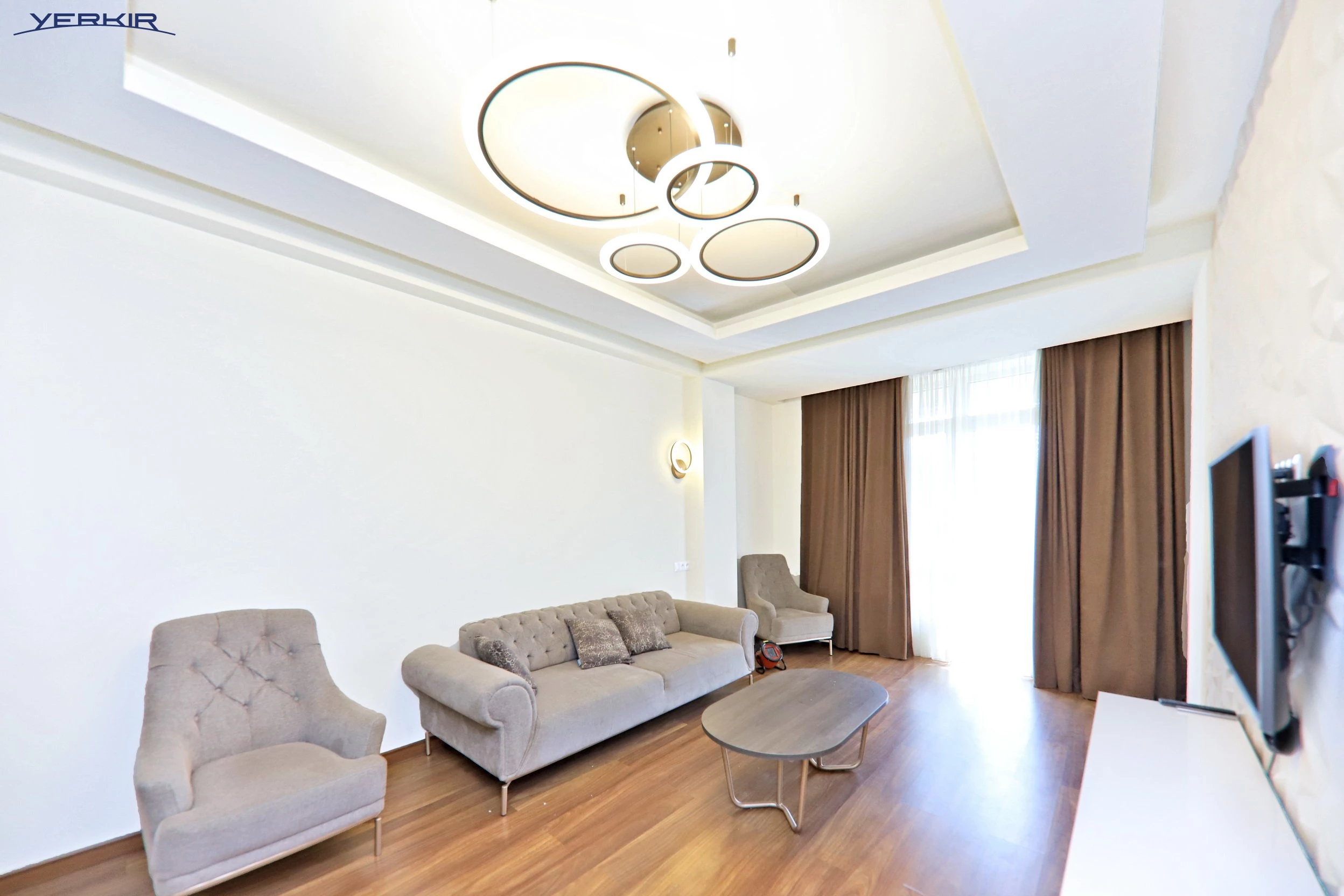 Apartments Code: 9+316653