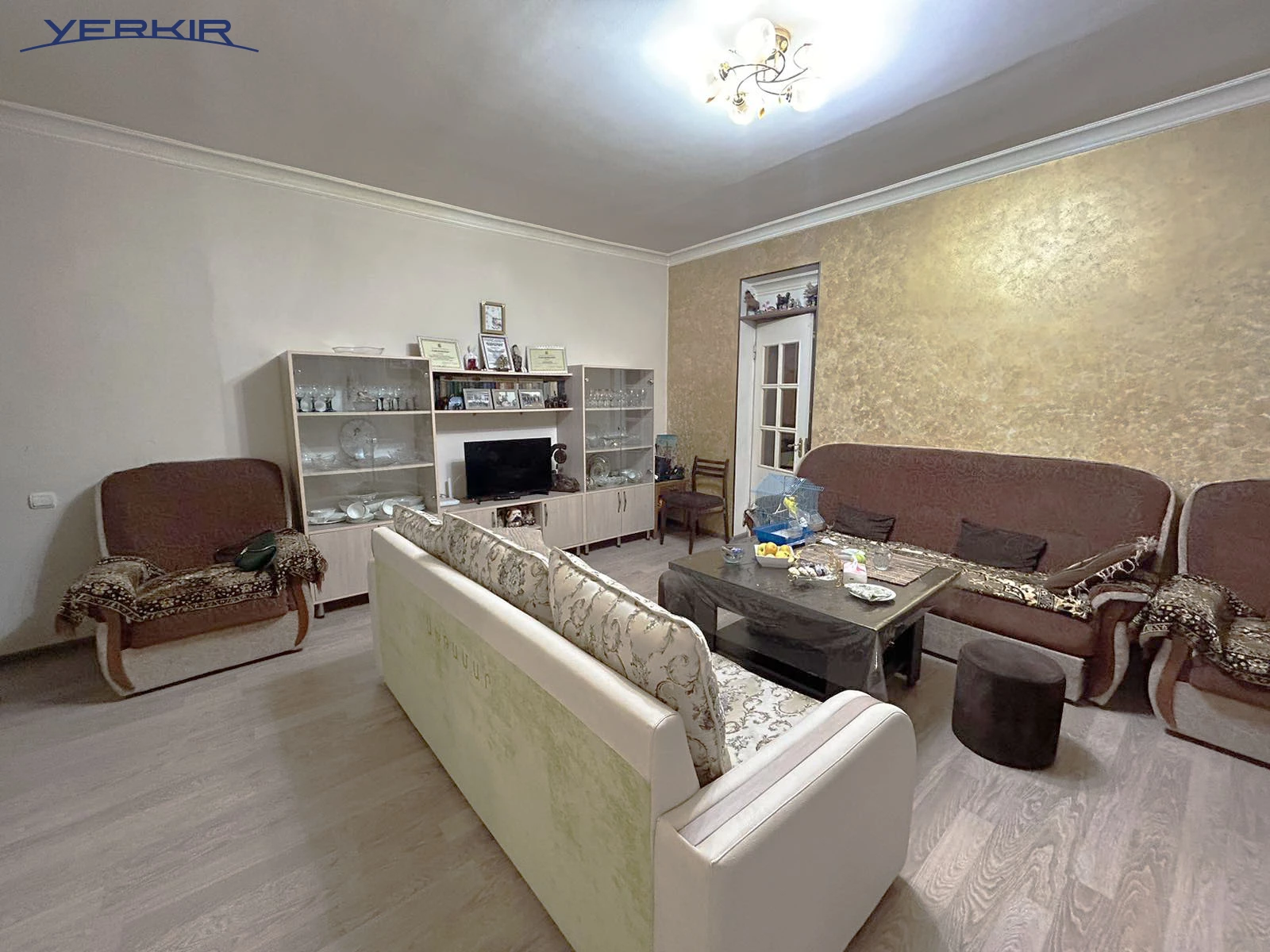 Բնակարաններ Կոդ` 2+113695