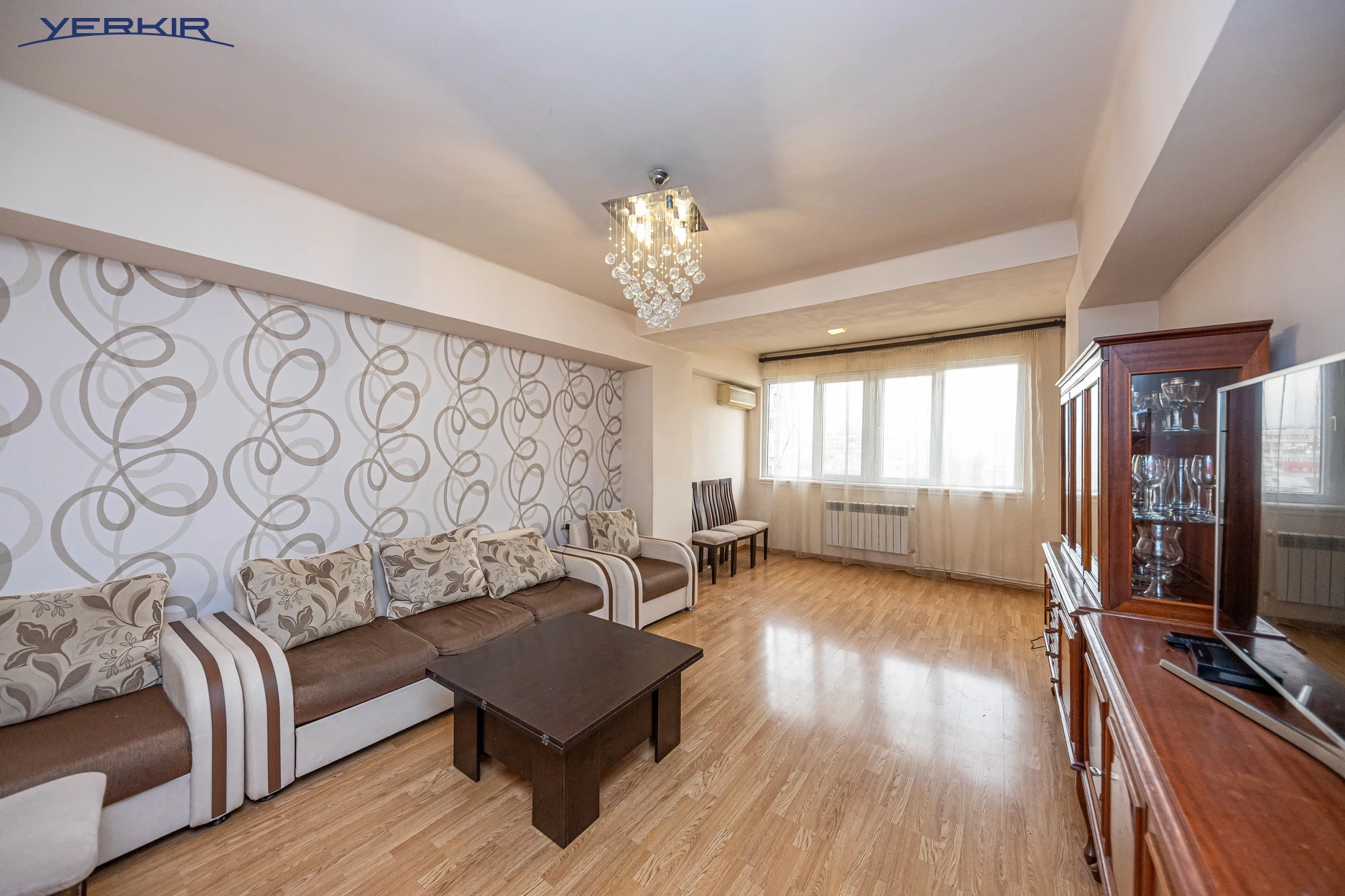 Apartments Code: 4+214514