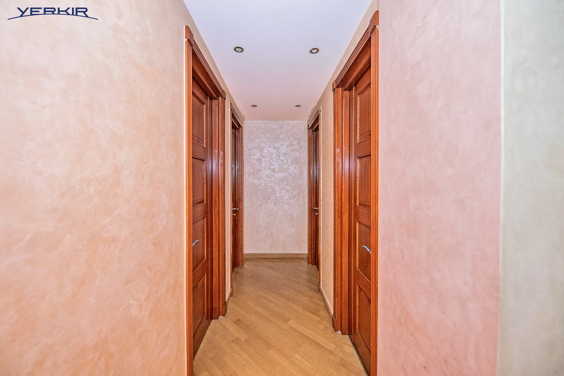 Apartments Code: 1+416145