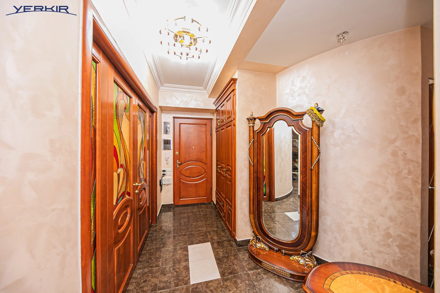 Apartments Code: 10+30600