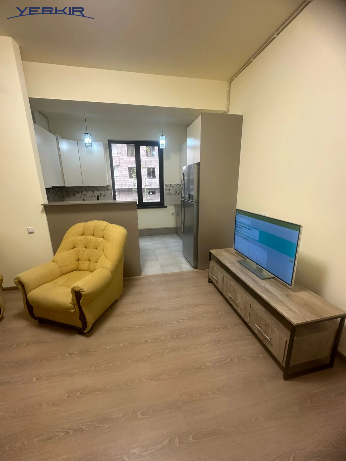 Apartments Code: 9+313038