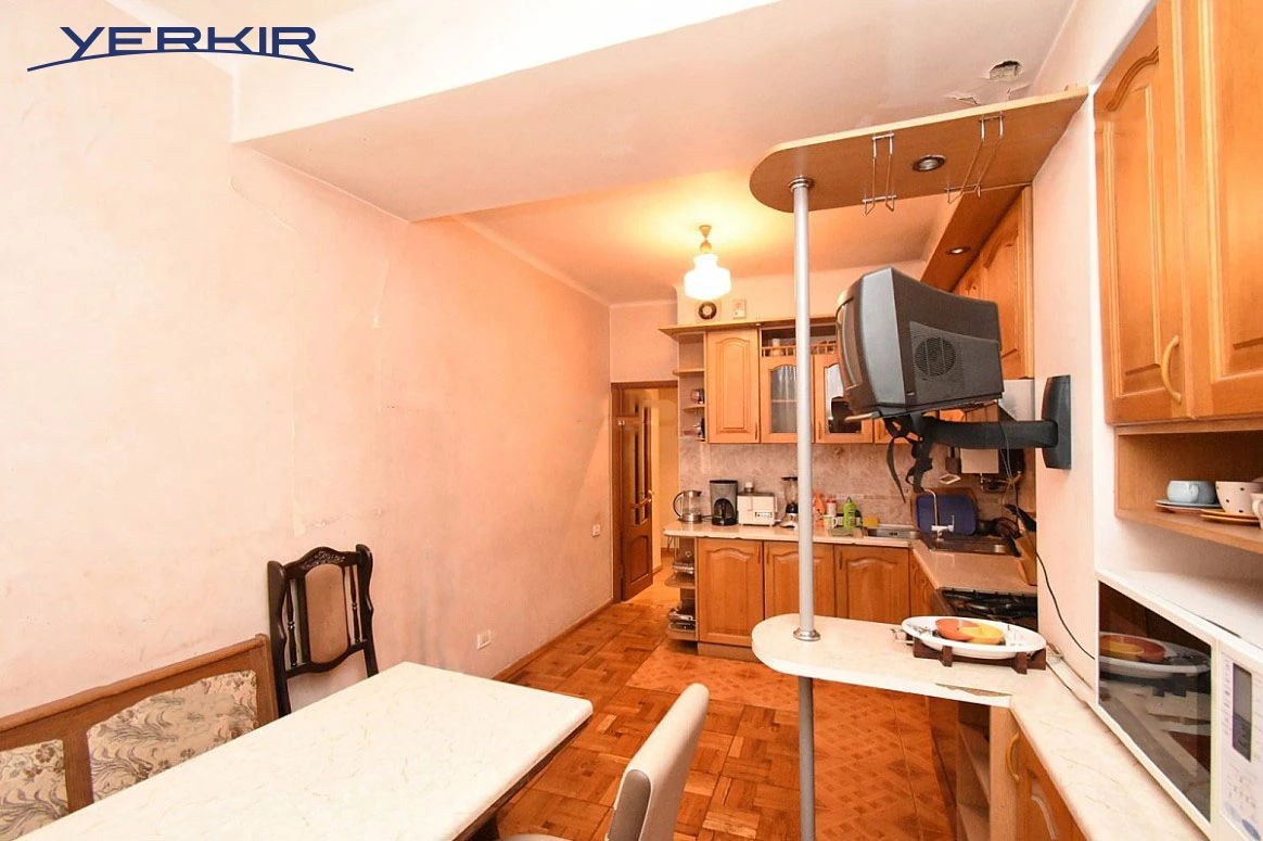 Բնակարաններ Կոդ` 5+305961