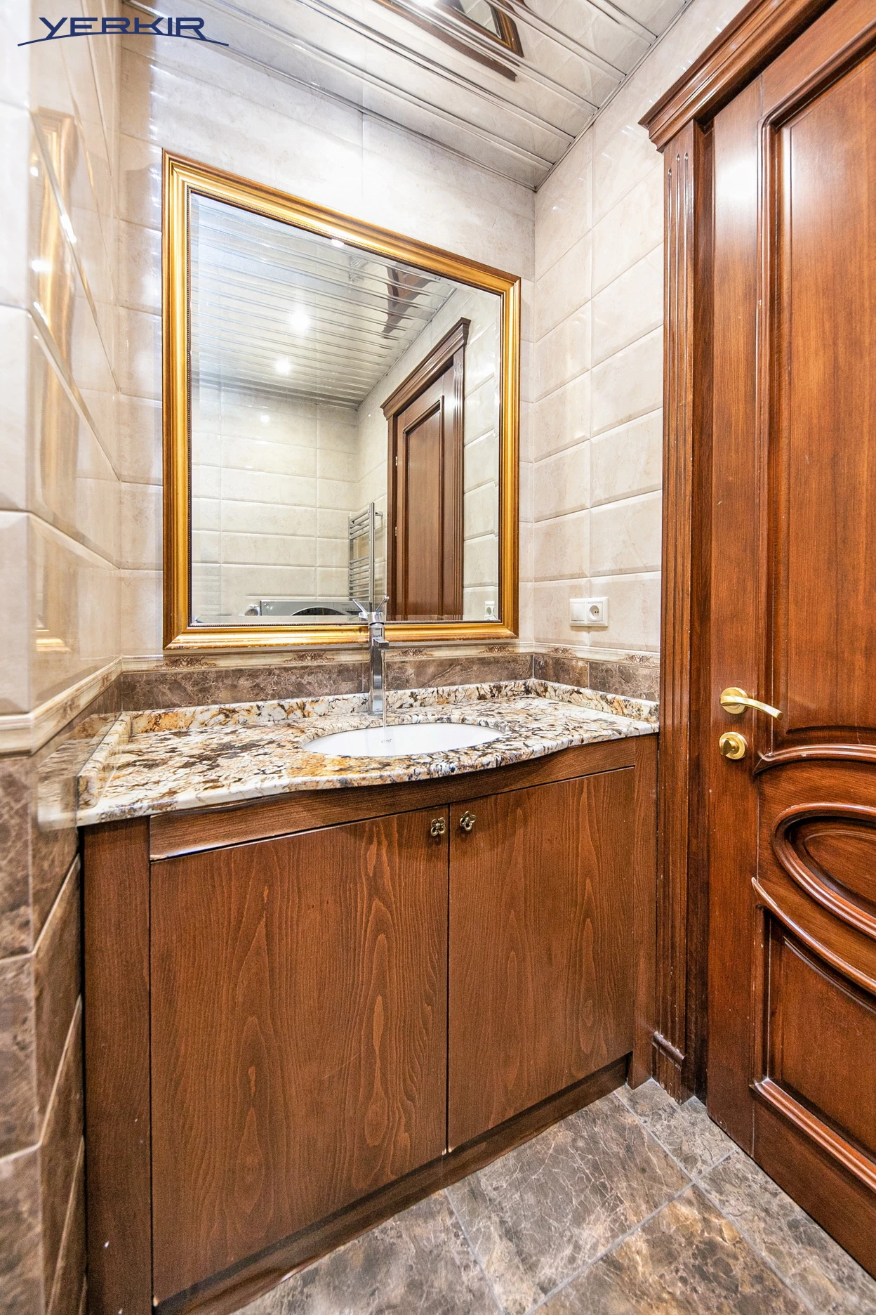 Квартиры Код 5+217916