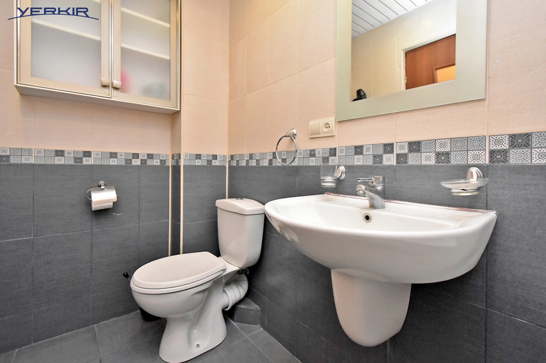 Բնակարաններ Կոդ` 2+204555