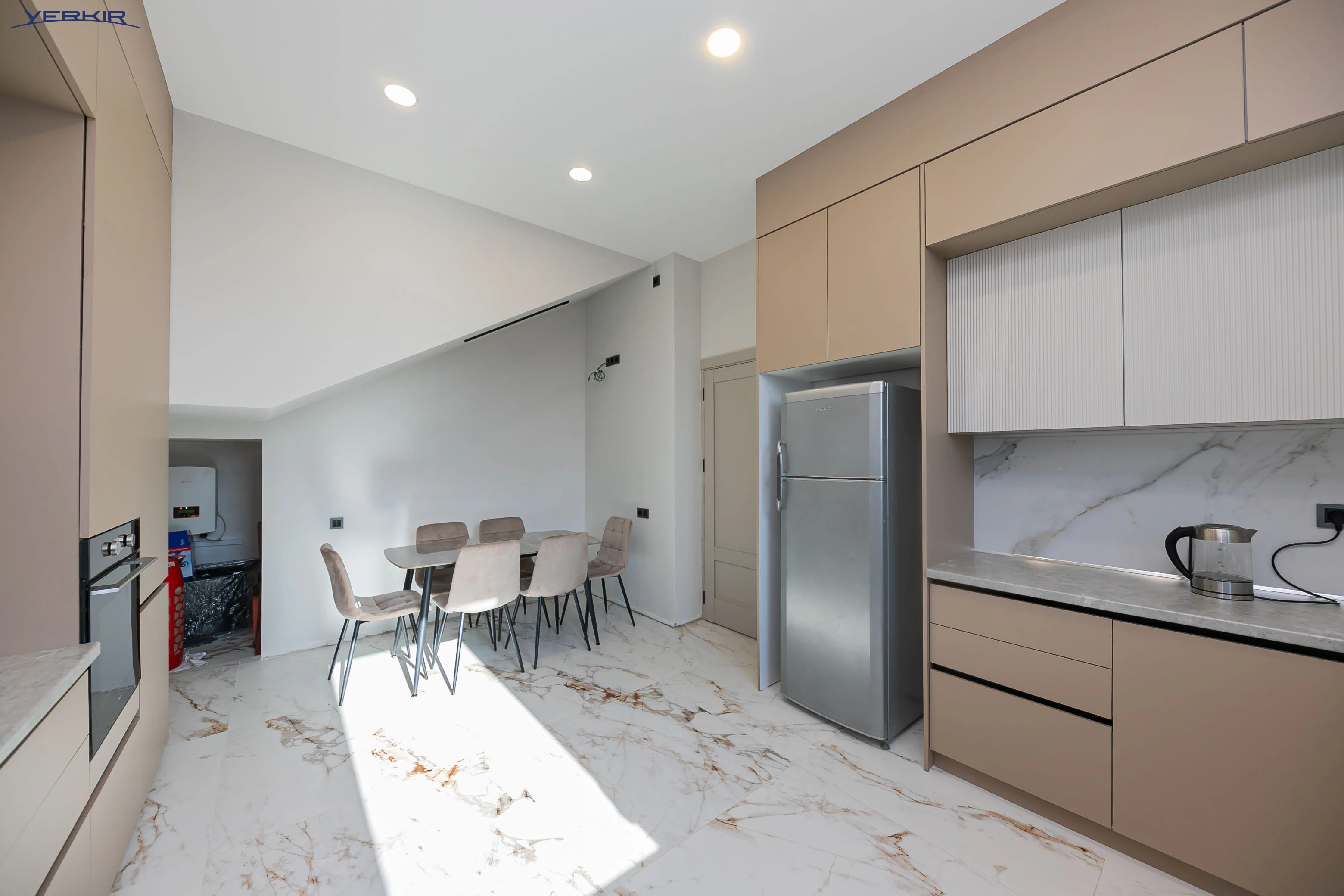 Առանձնատներ Կոդ` 10+521157