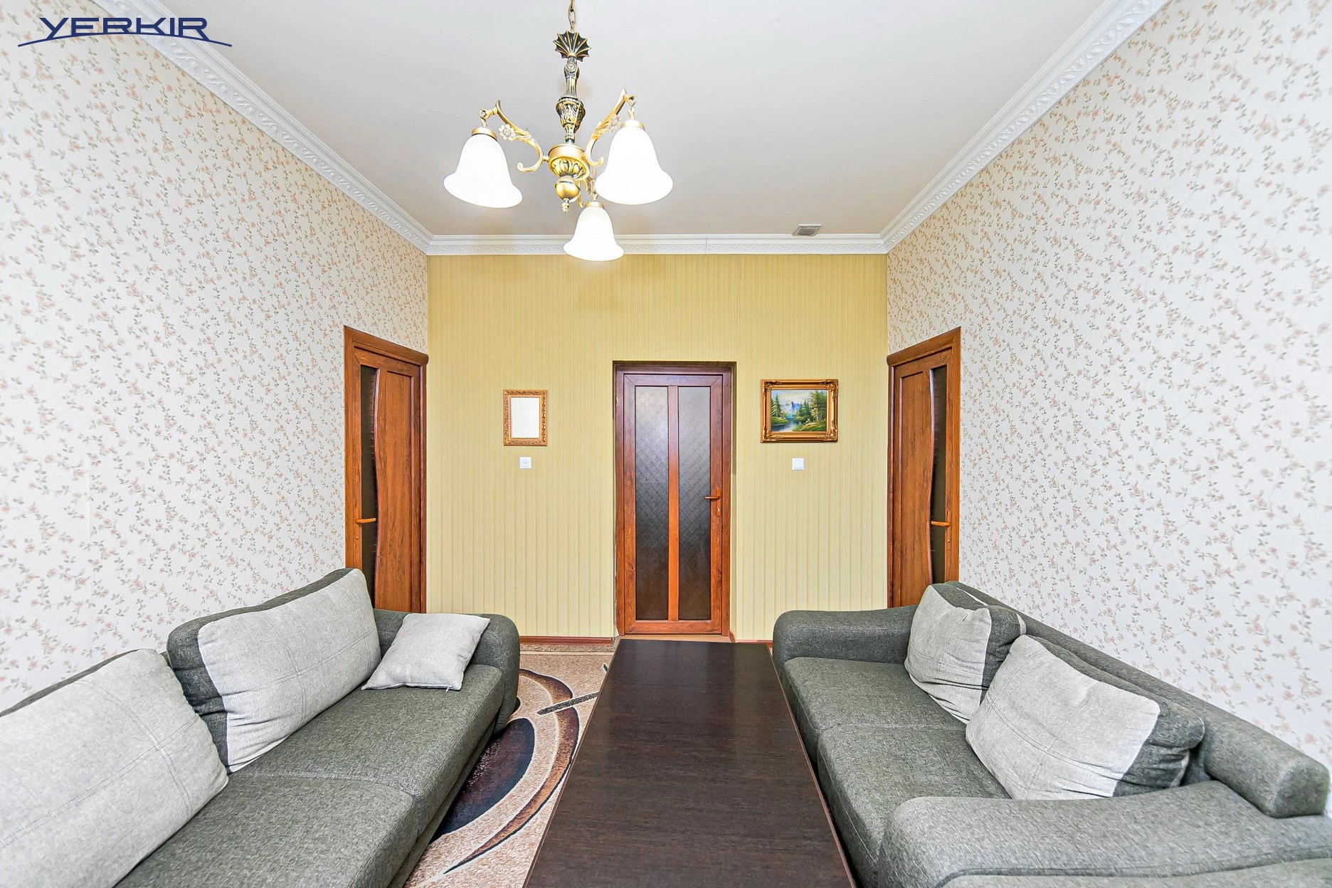 Առանձնատներ Կոդ` 8+517854