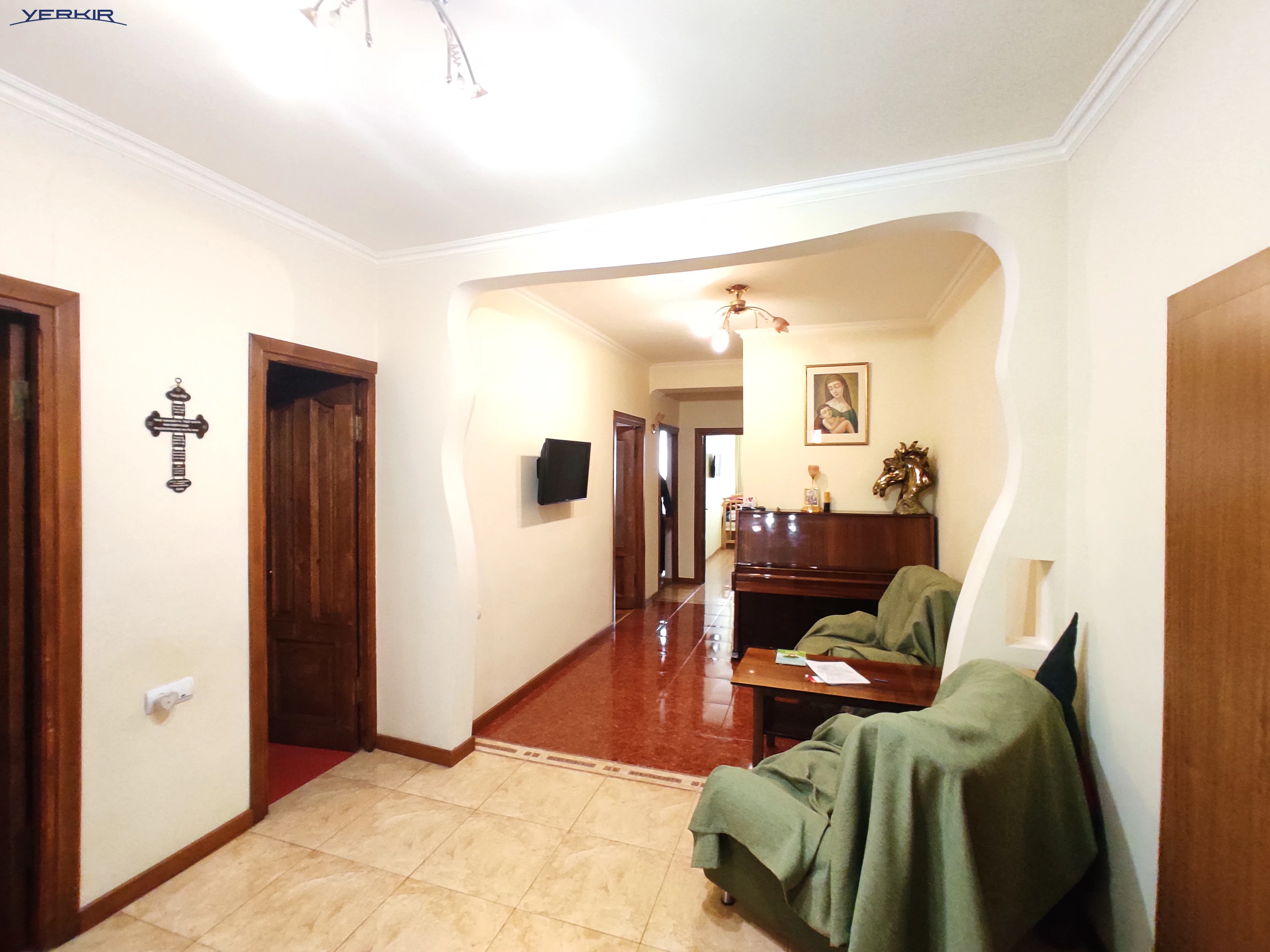 Apartments Code: 10+317462