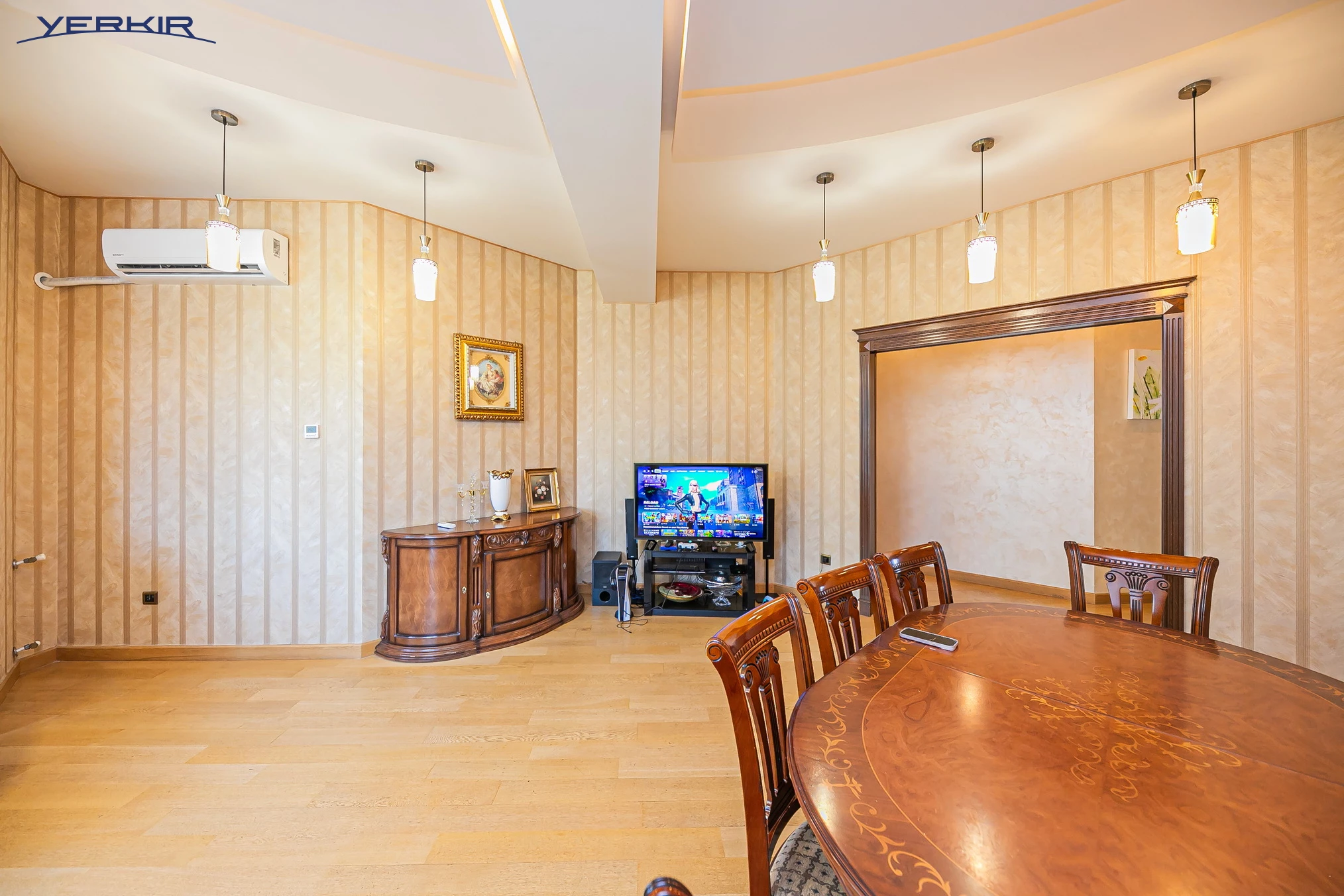 Բնակարաններ Կոդ` 10+418702