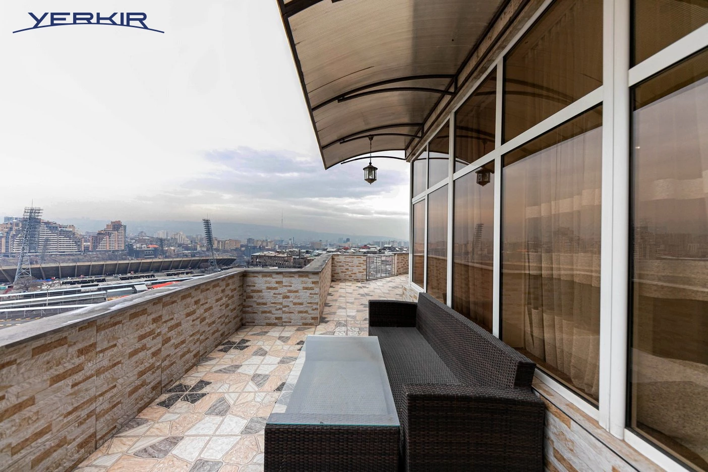 Apartments Code: 9+3558715