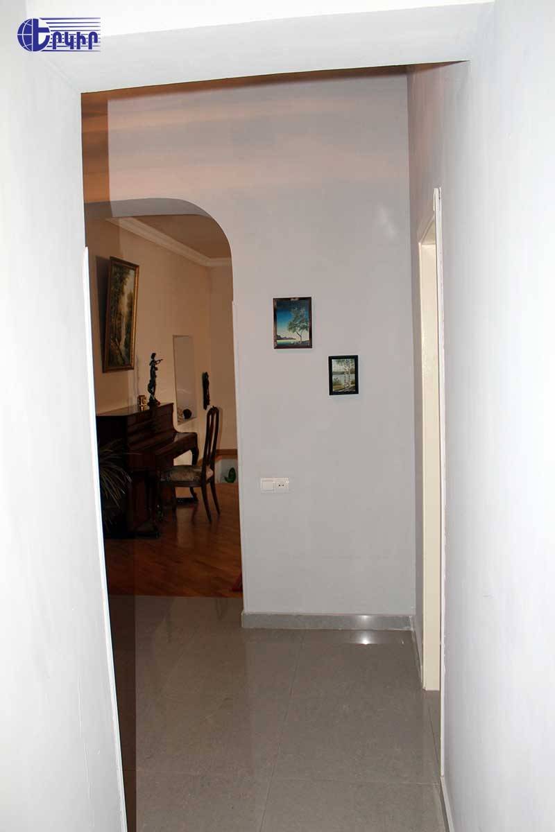 Առանձնատներ Կոդ` 4+50775