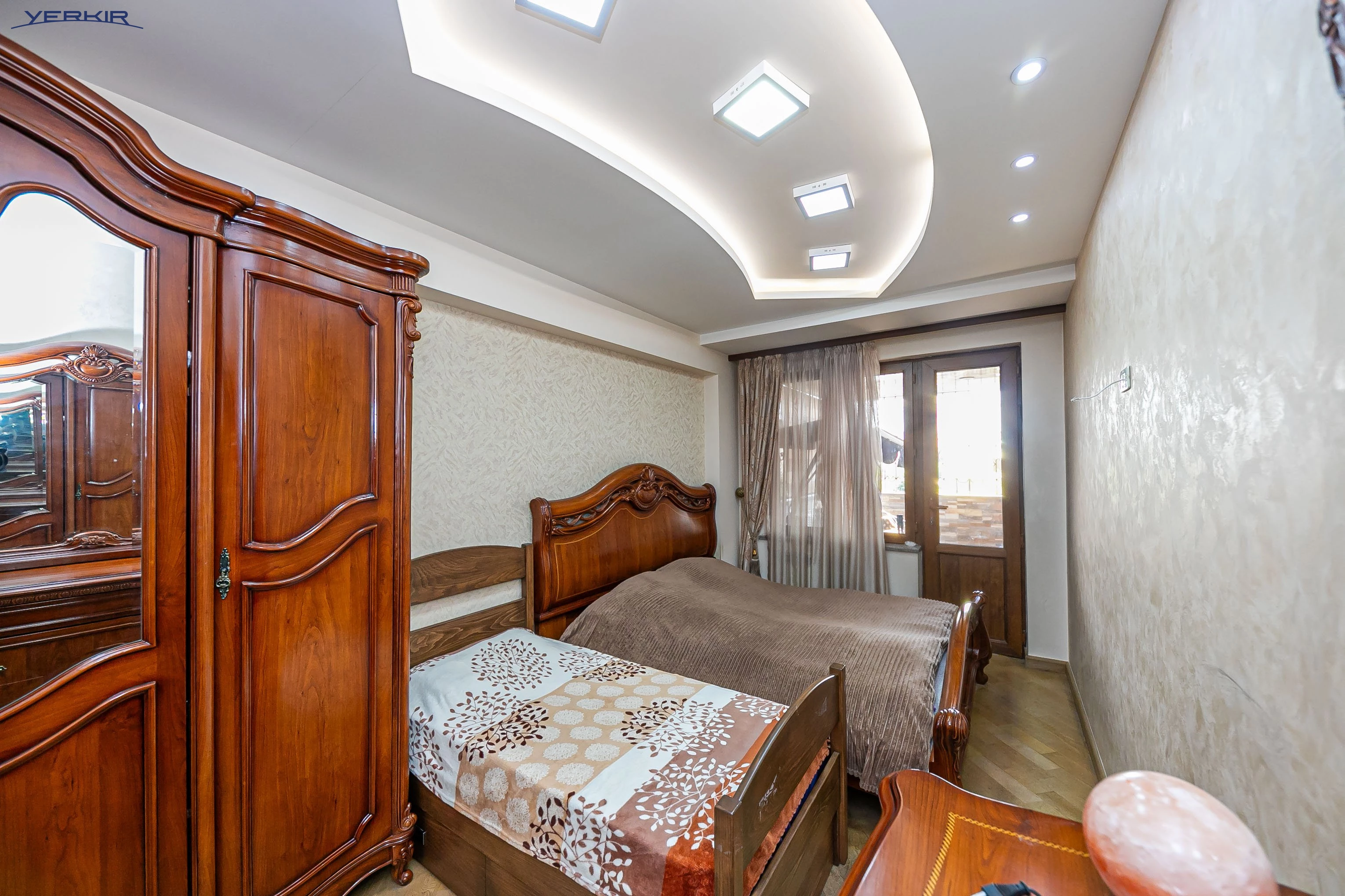 Բնակարաններ Կոդ` 9+4623806