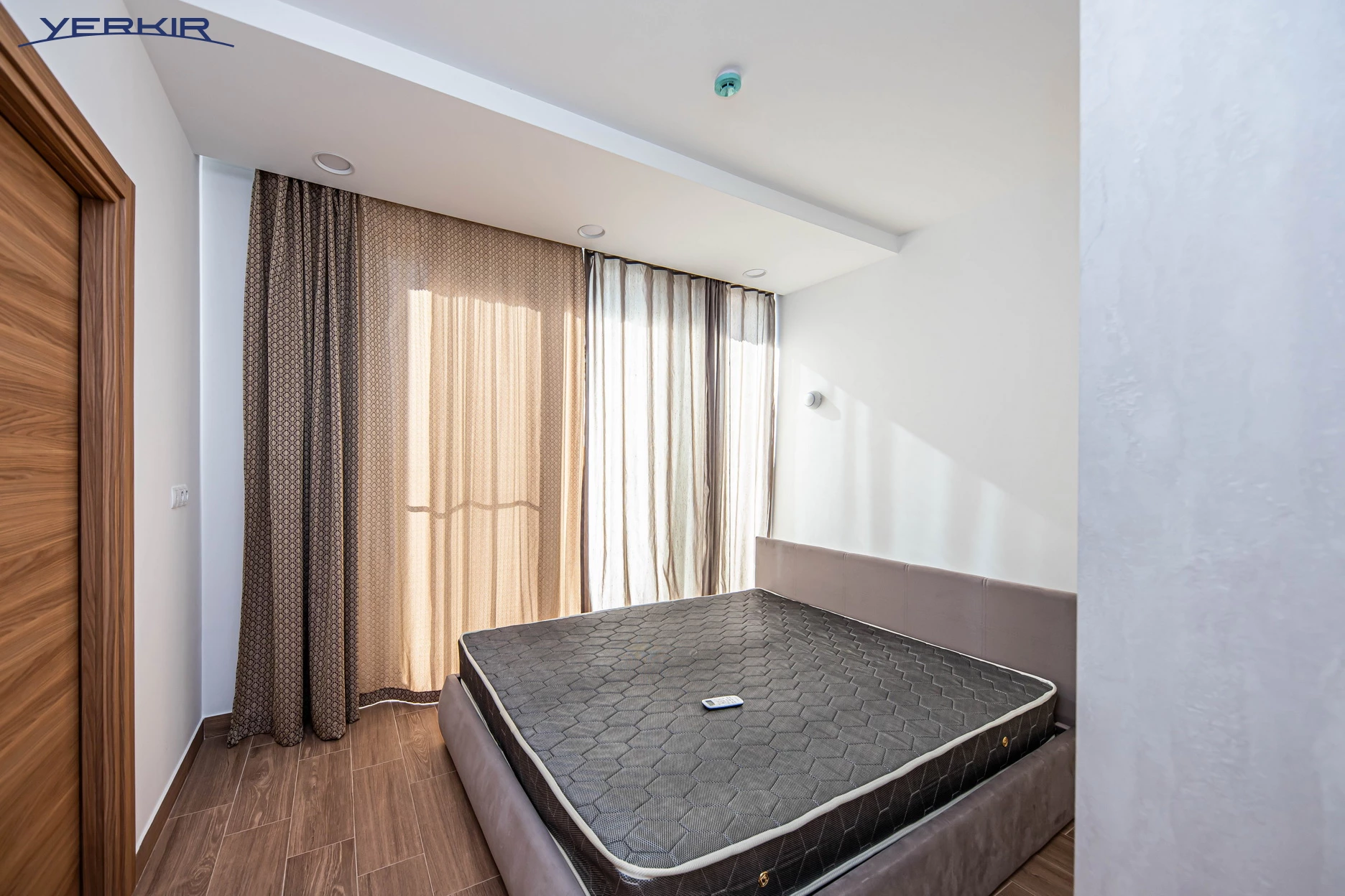 Առանձնատներ Կոդ` 5+513738