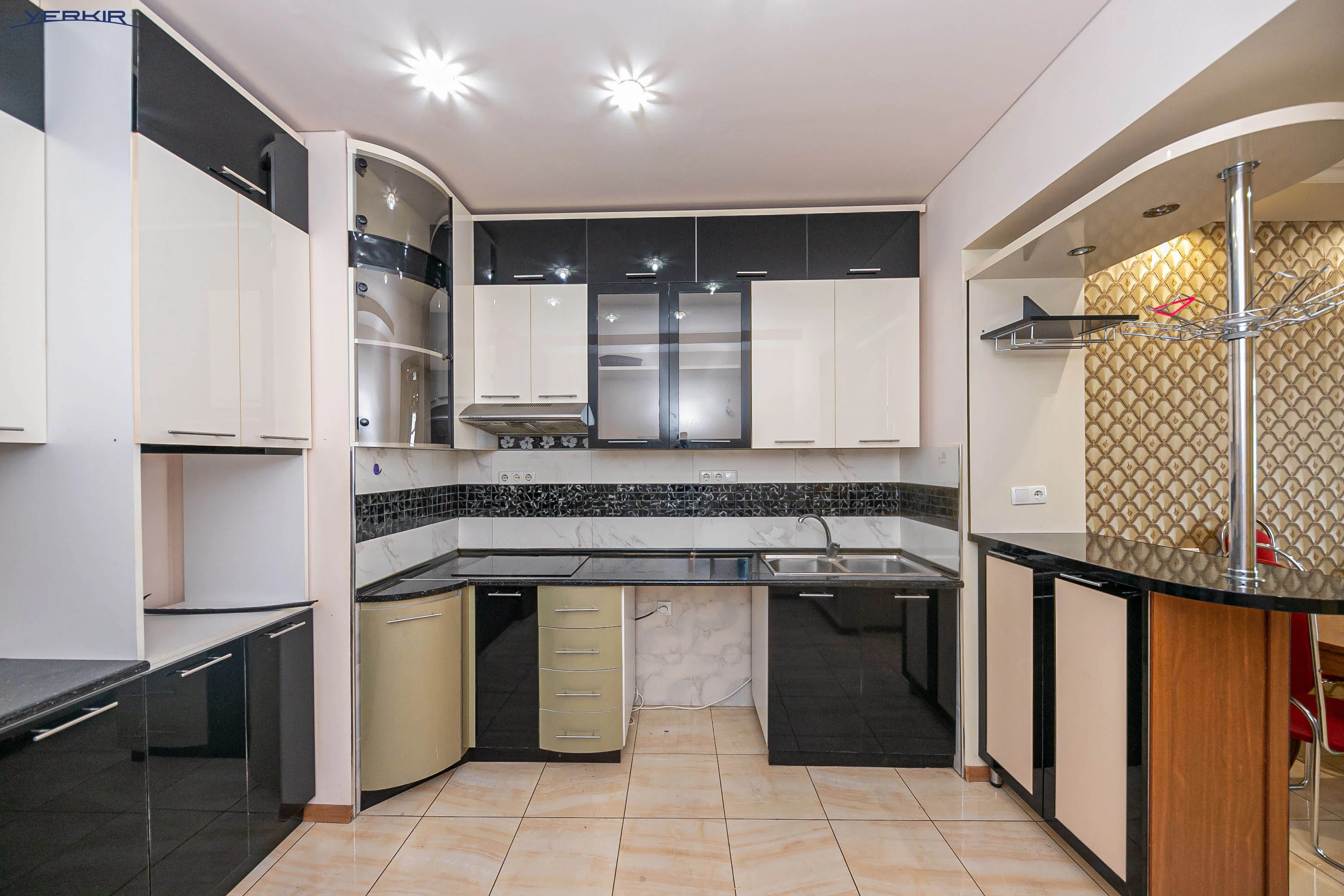 Apartments Code: 5+321526