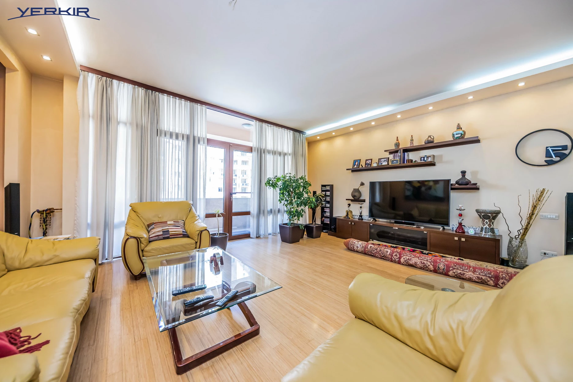 Квартиры Код 5+316975